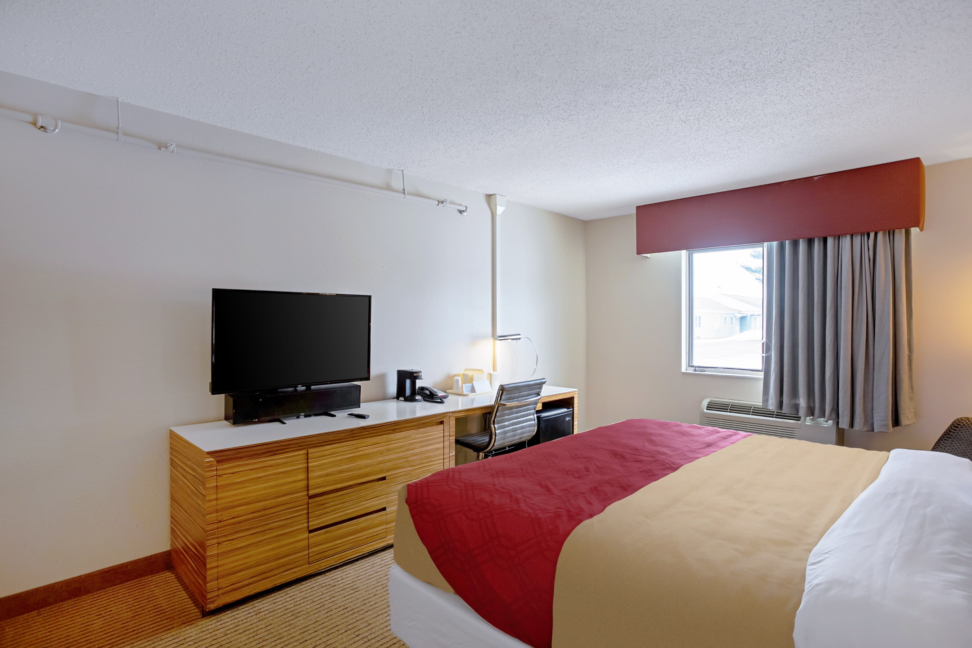 Quality Inn Frontier at U.S. Hwy 30 — 8