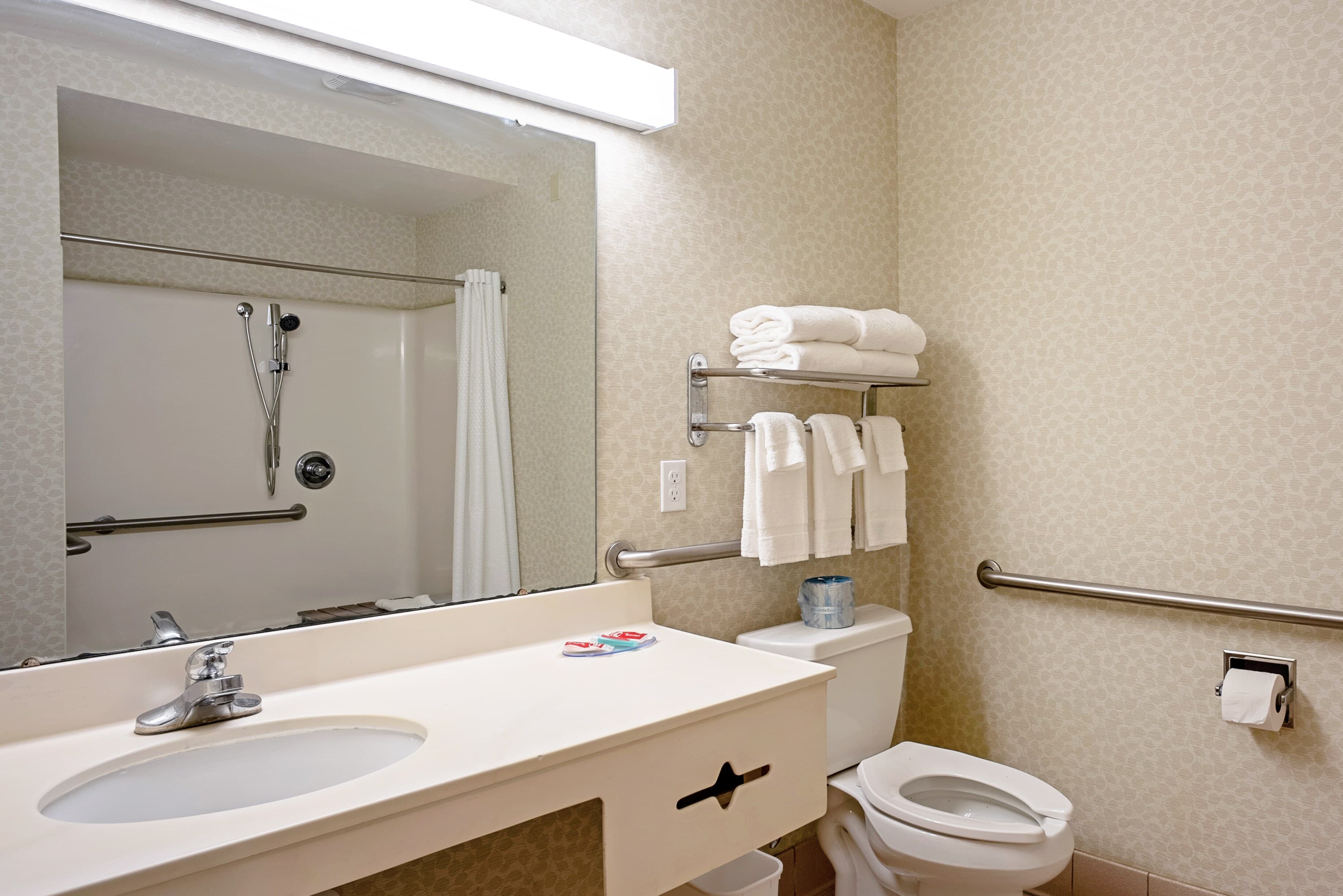 Quality Inn Frontier at U.S. Hwy 30 — 14