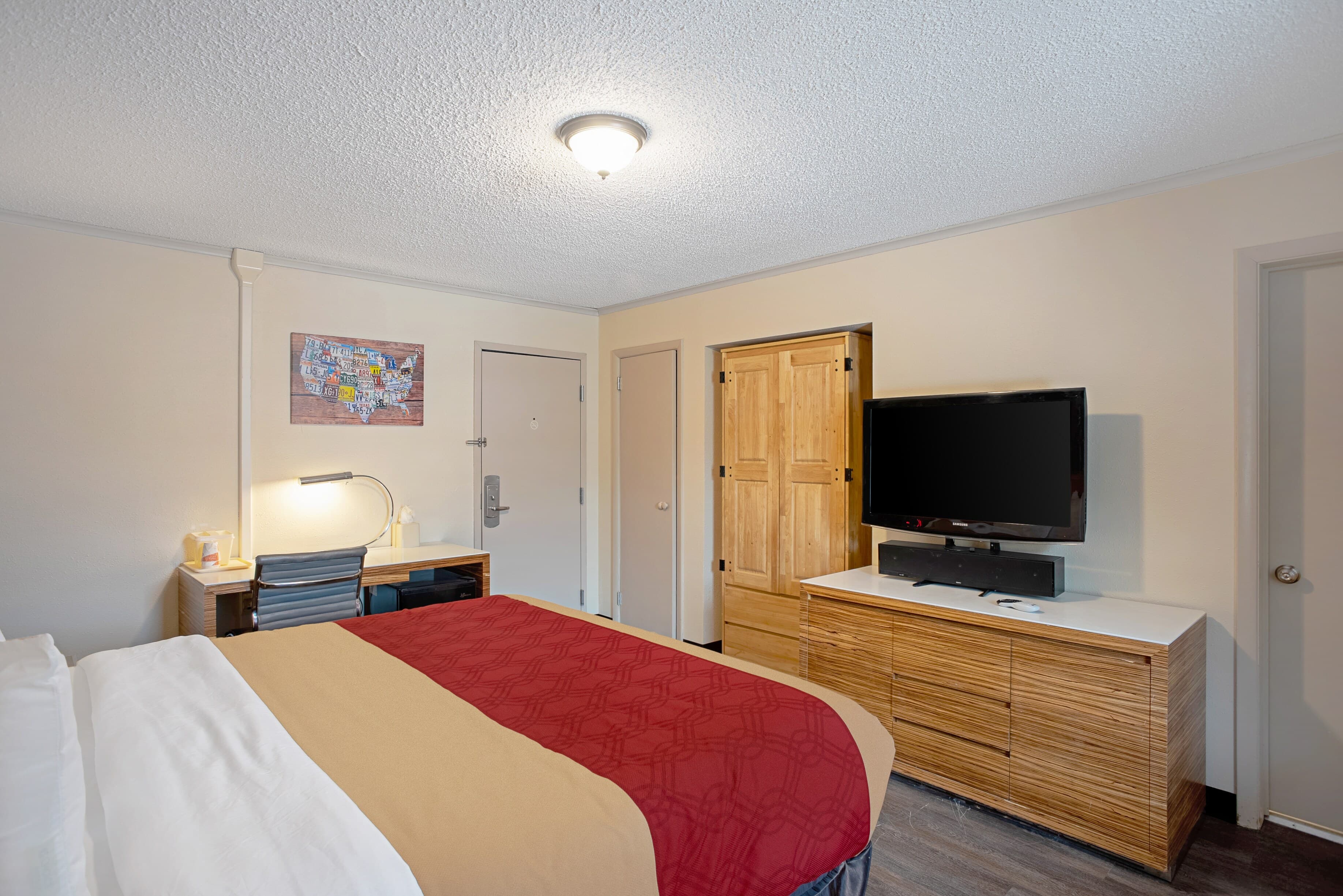 Quality Inn Frontier at U.S. Hwy 30 — 16