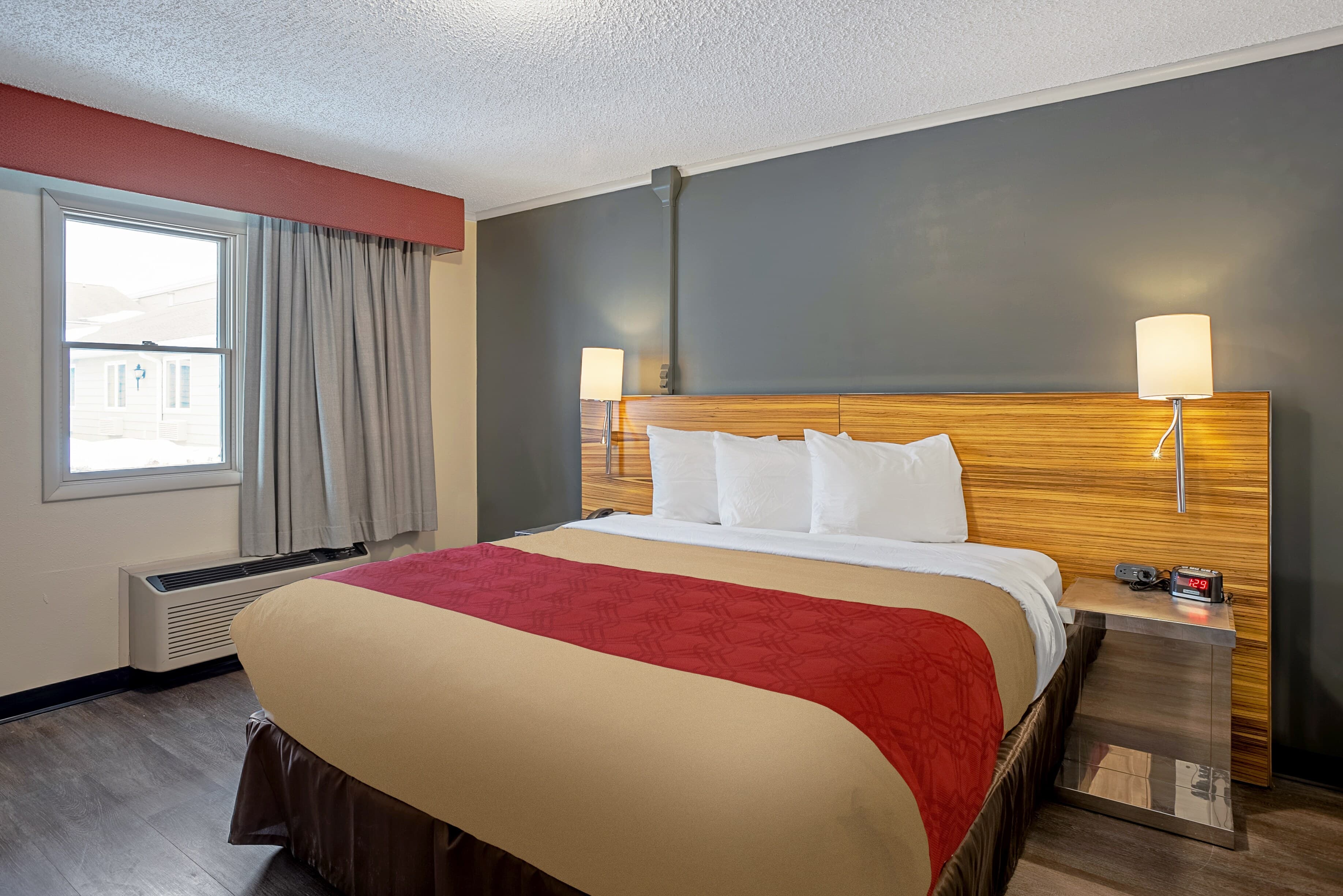 Quality Inn Frontier at U.S. Hwy 30 — 17