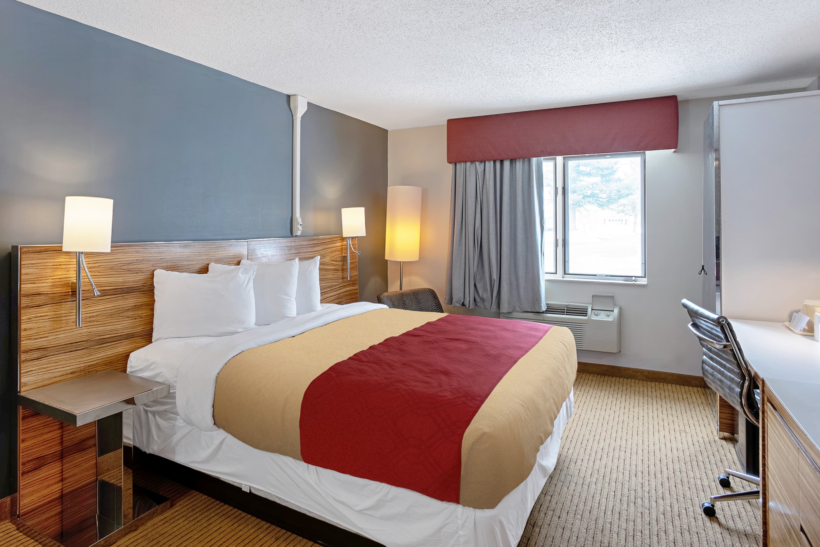 Quality Inn Frontier at U.S. Hwy 30 — 19