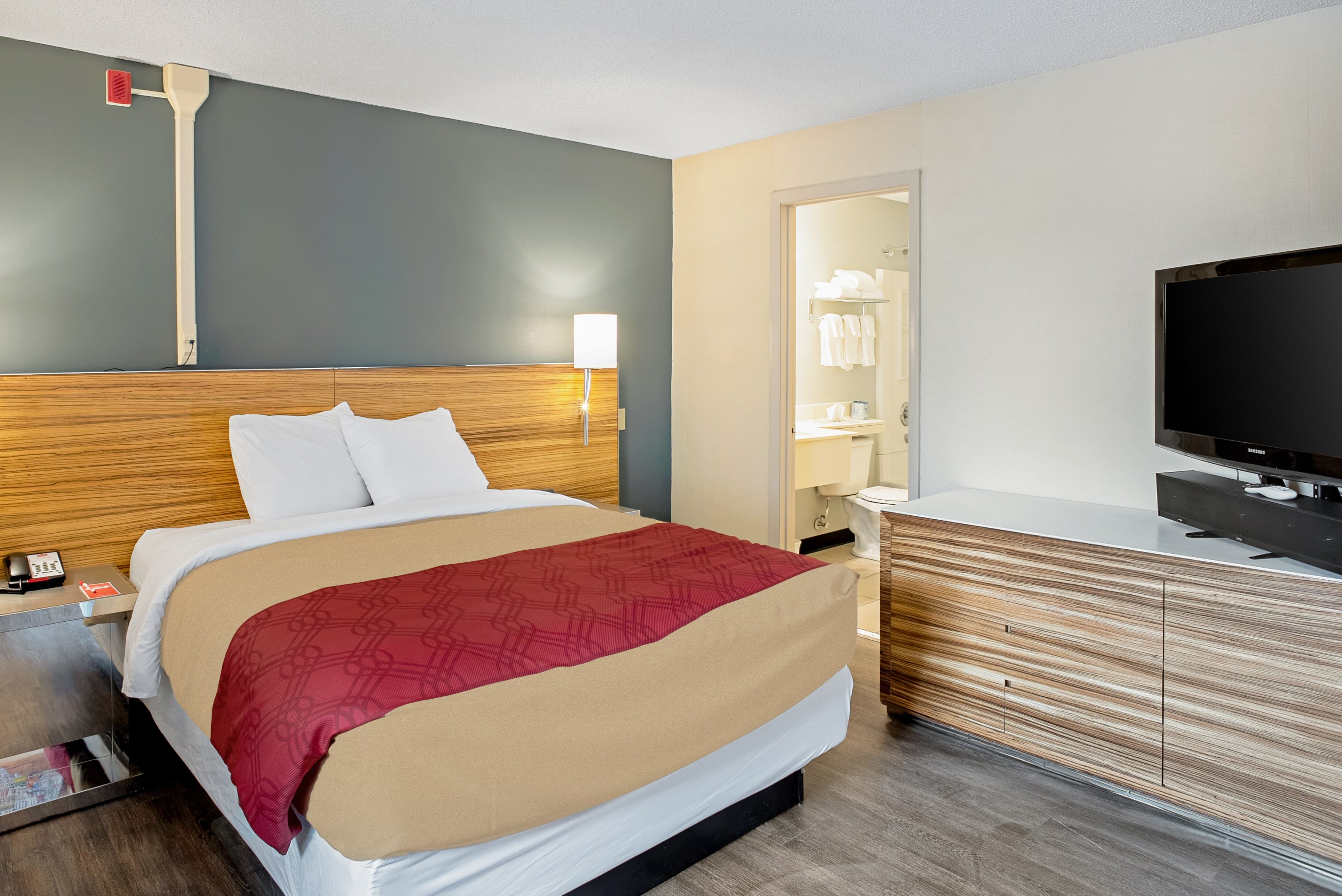 Quality Inn Frontier at U.S. Hwy 30 — 20