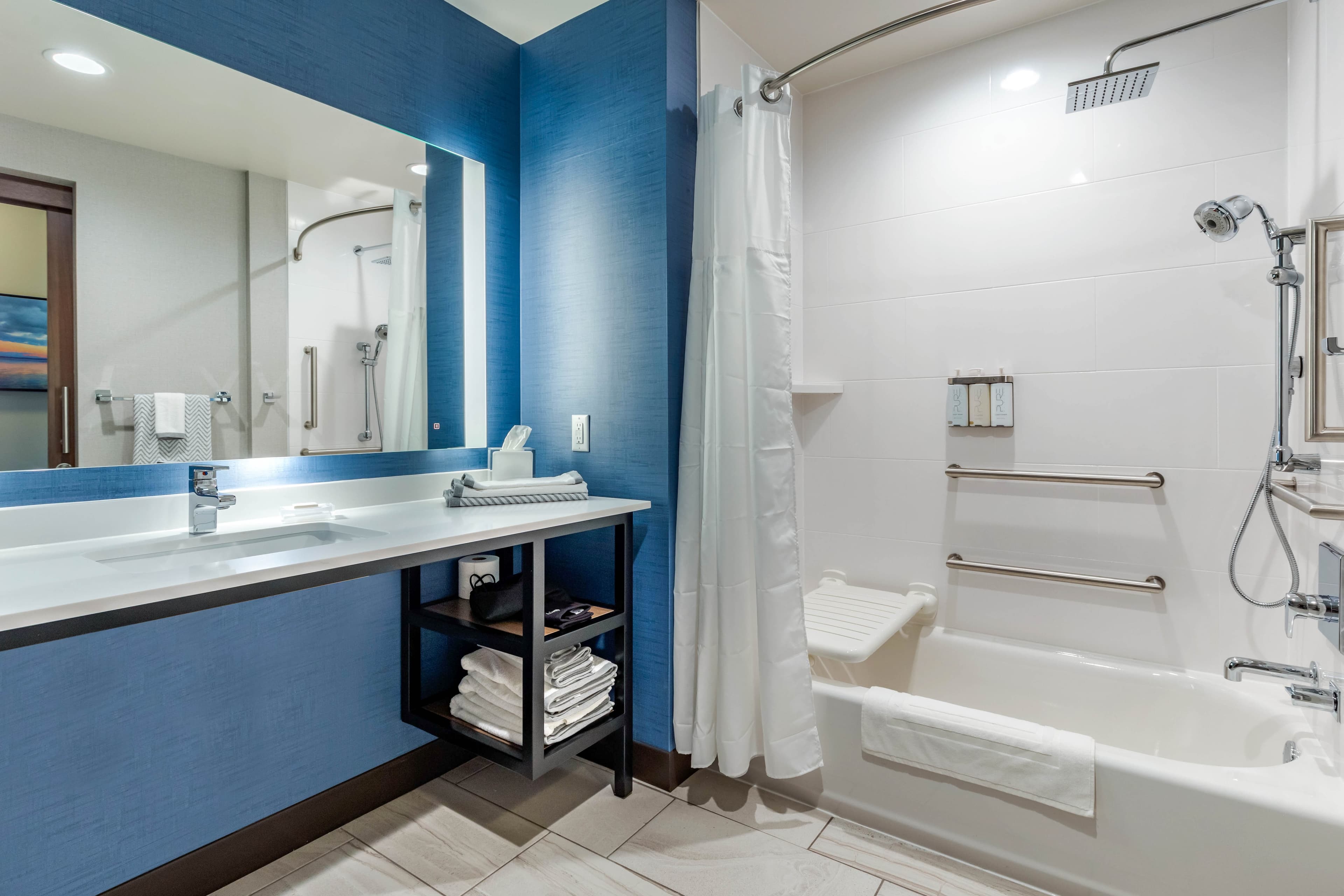 Cambria Hotel Davenport Quad Cities — 7