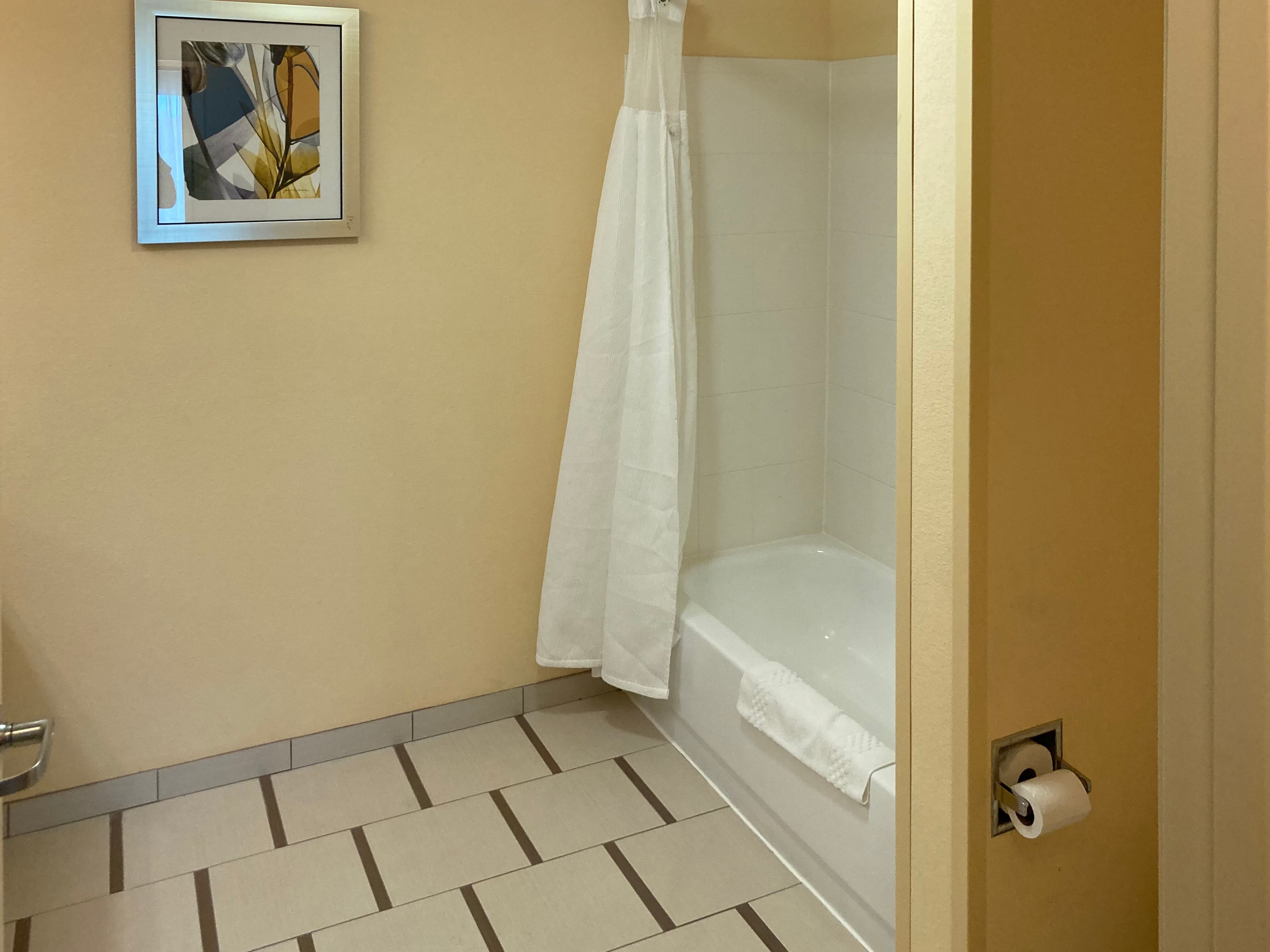 Comfort Inn & Suites Ankeny - Des Moines - Image 4