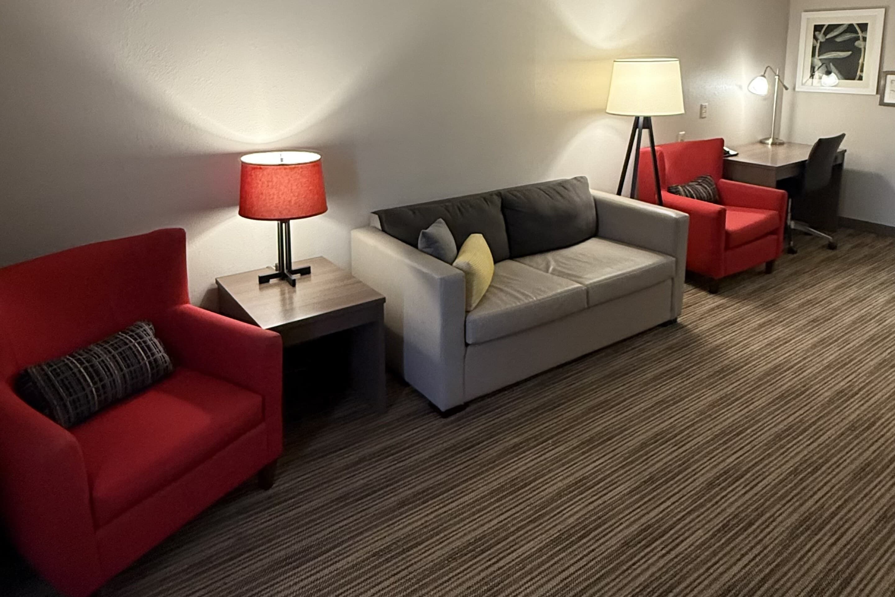 Country Inn & Suites by Radisson, Mason City, IA — 7