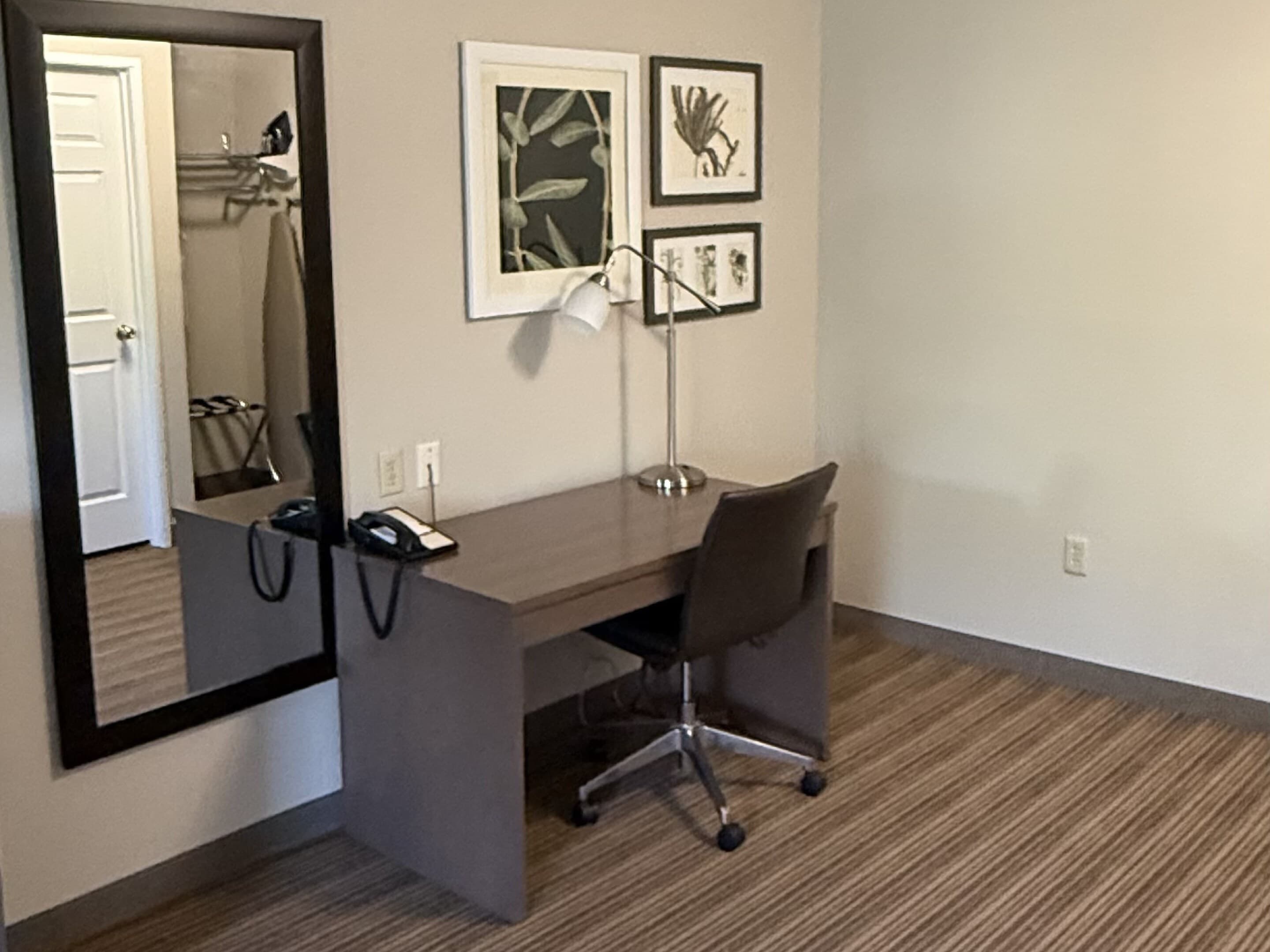 Country Inn & Suites by Radisson, Mason City, IA — 26