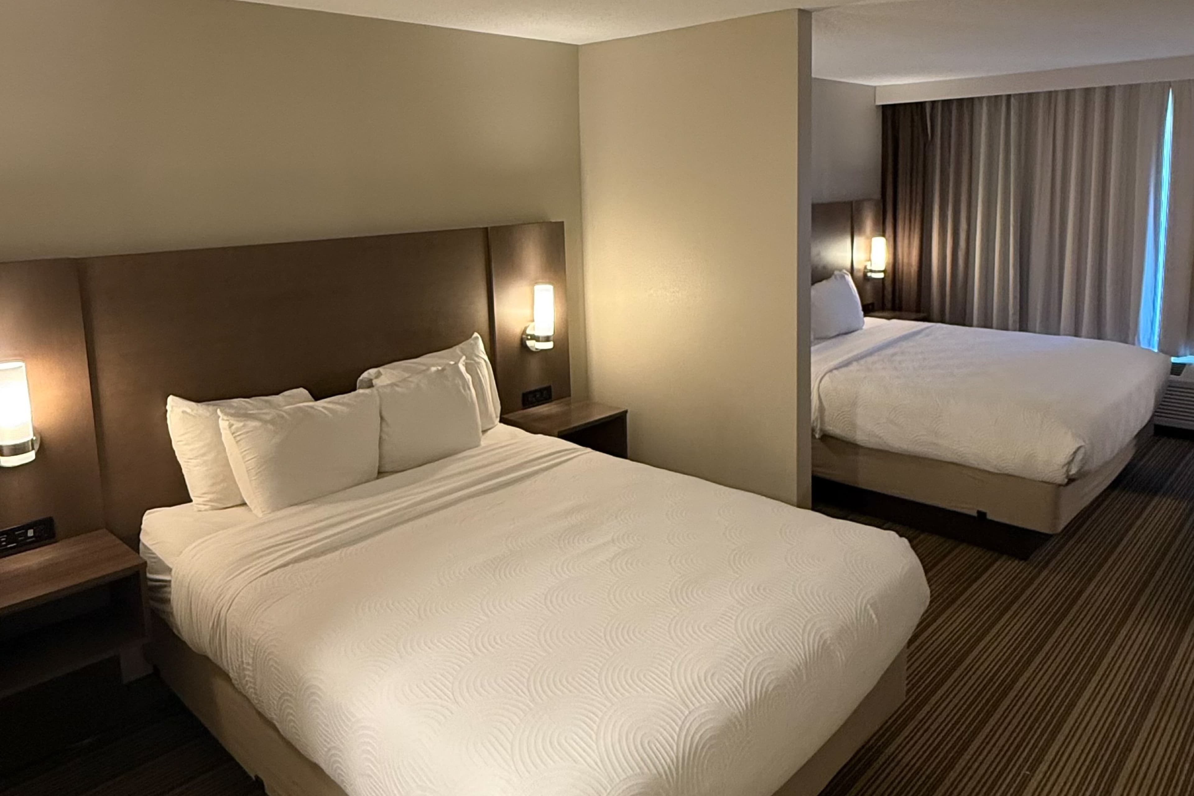 Country Inn & Suites by Radisson, Mason City, IA — 15