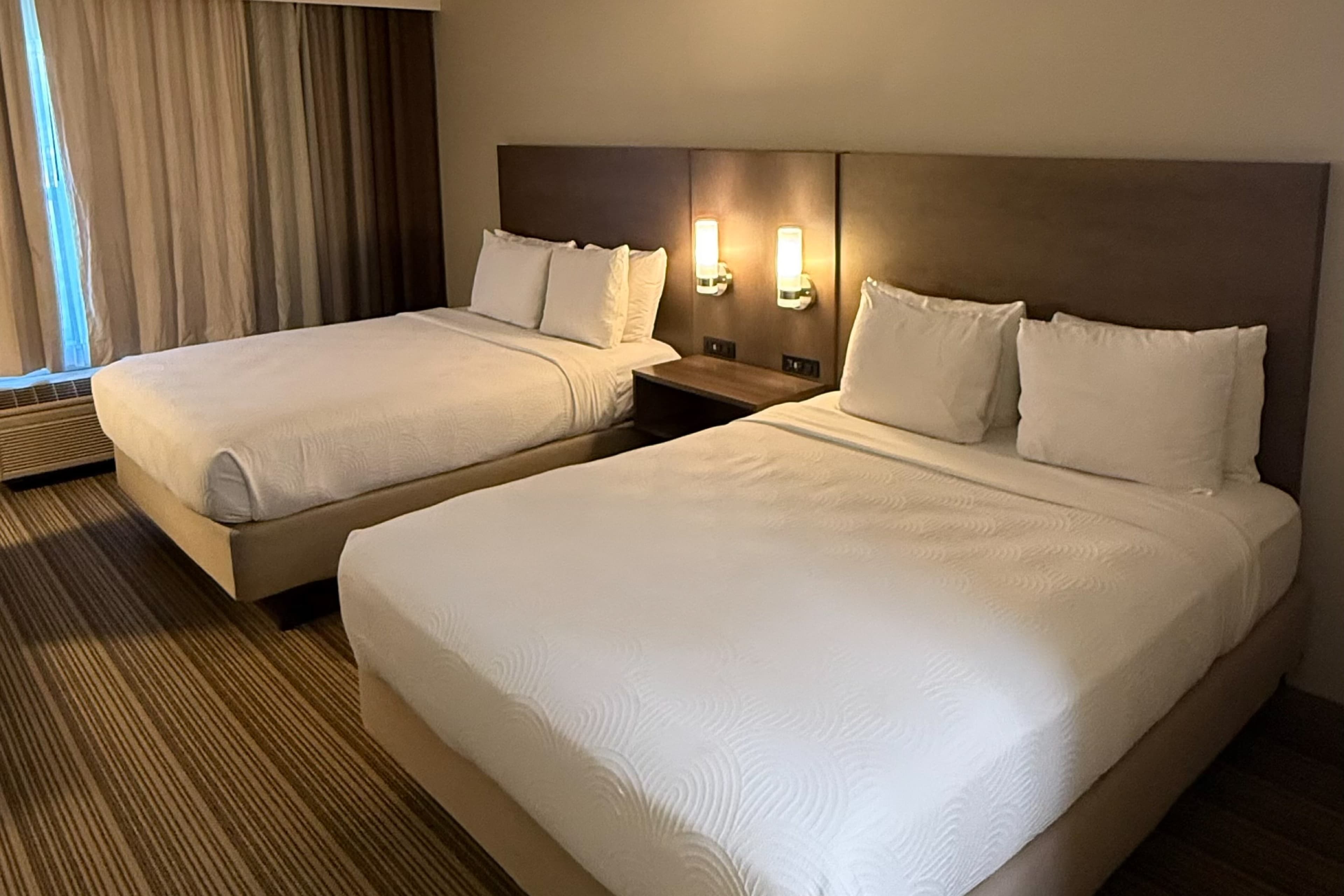 Country Inn & Suites by Radisson, Mason City, IA — 29