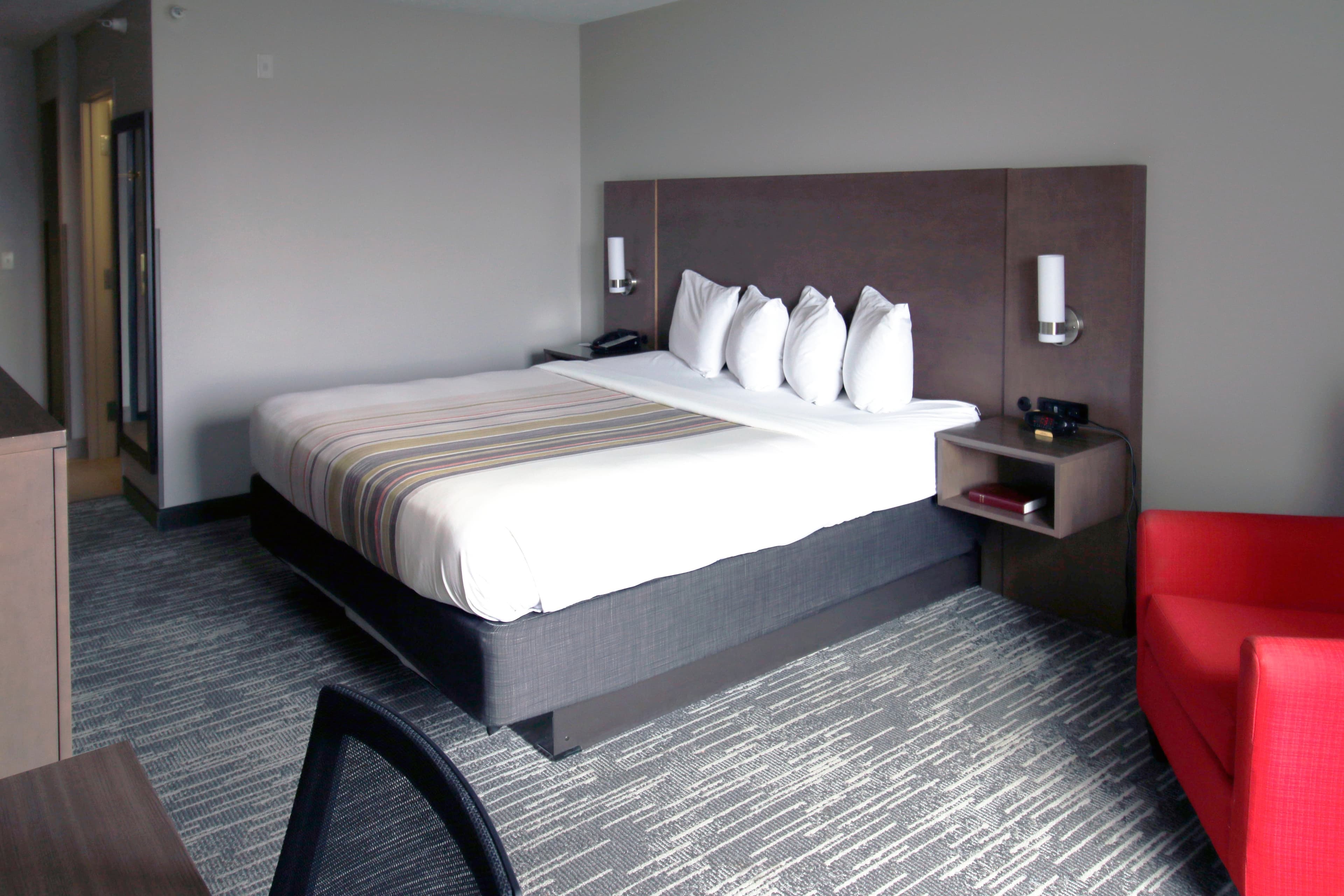 Country Inn & Suites by Radisson, Council Bluffs, IA - Image 2