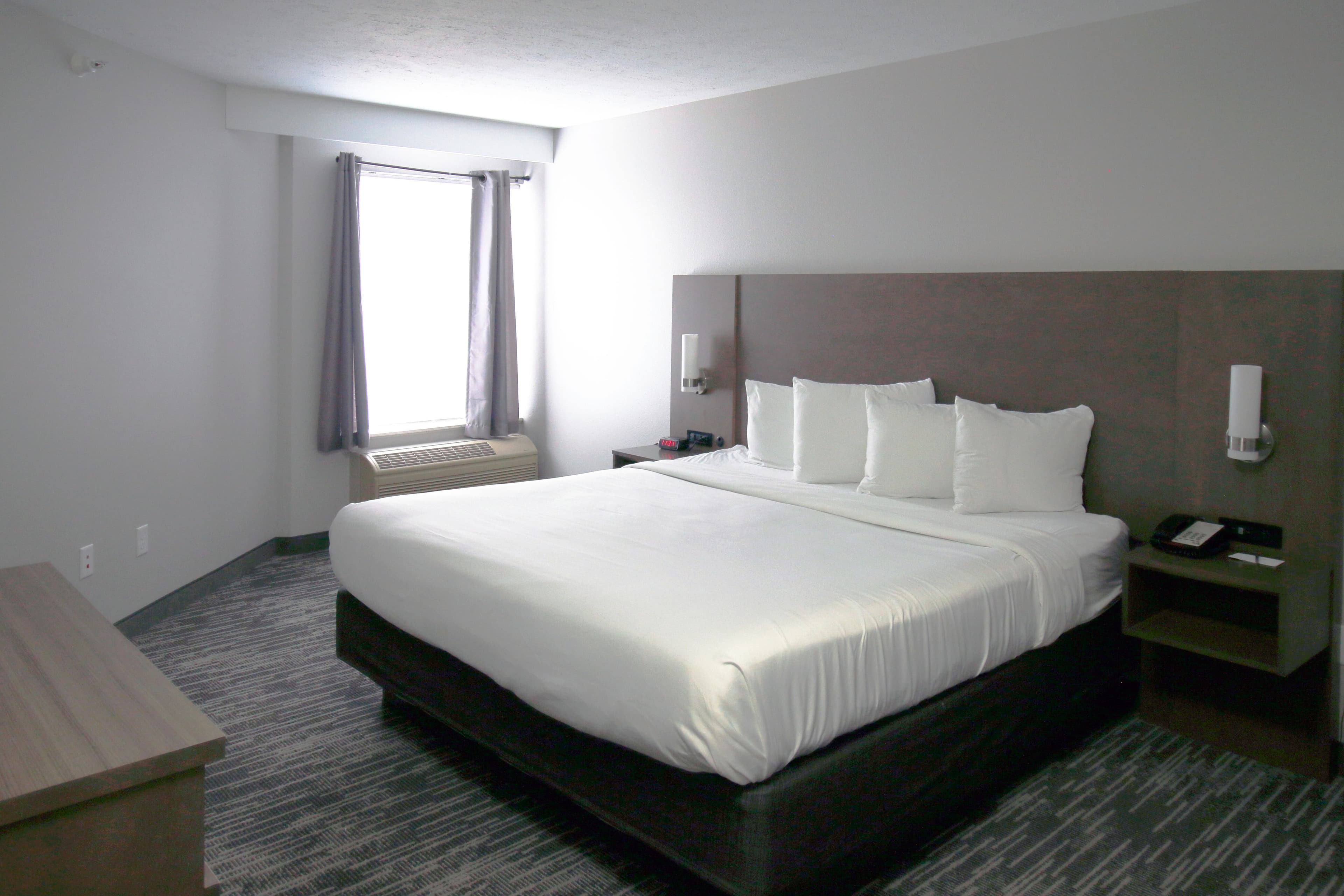 Country Inn & Suites by Radisson, Council Bluffs, IA — 8