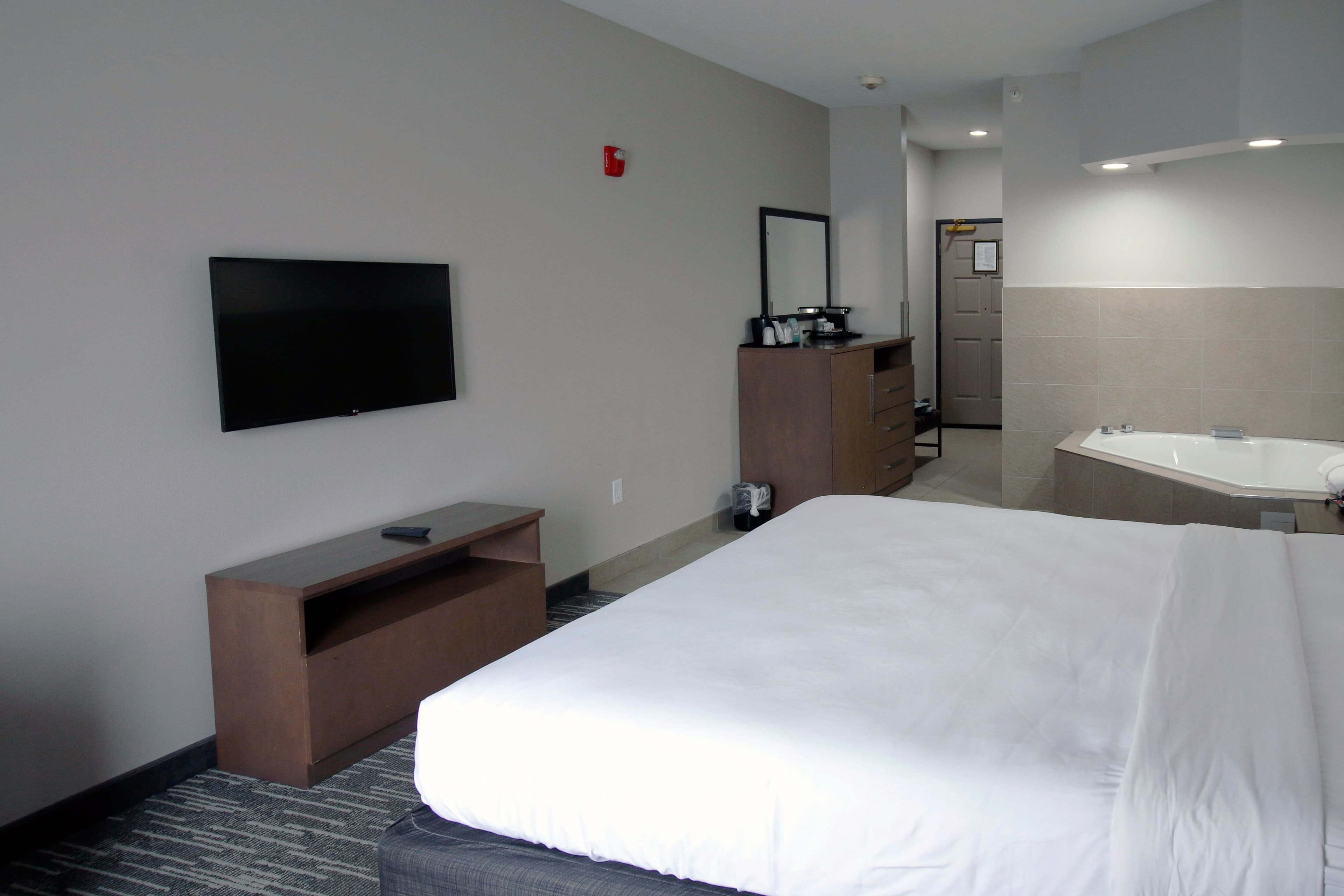 Country Inn & Suites by Radisson, Council Bluffs, IA — 16