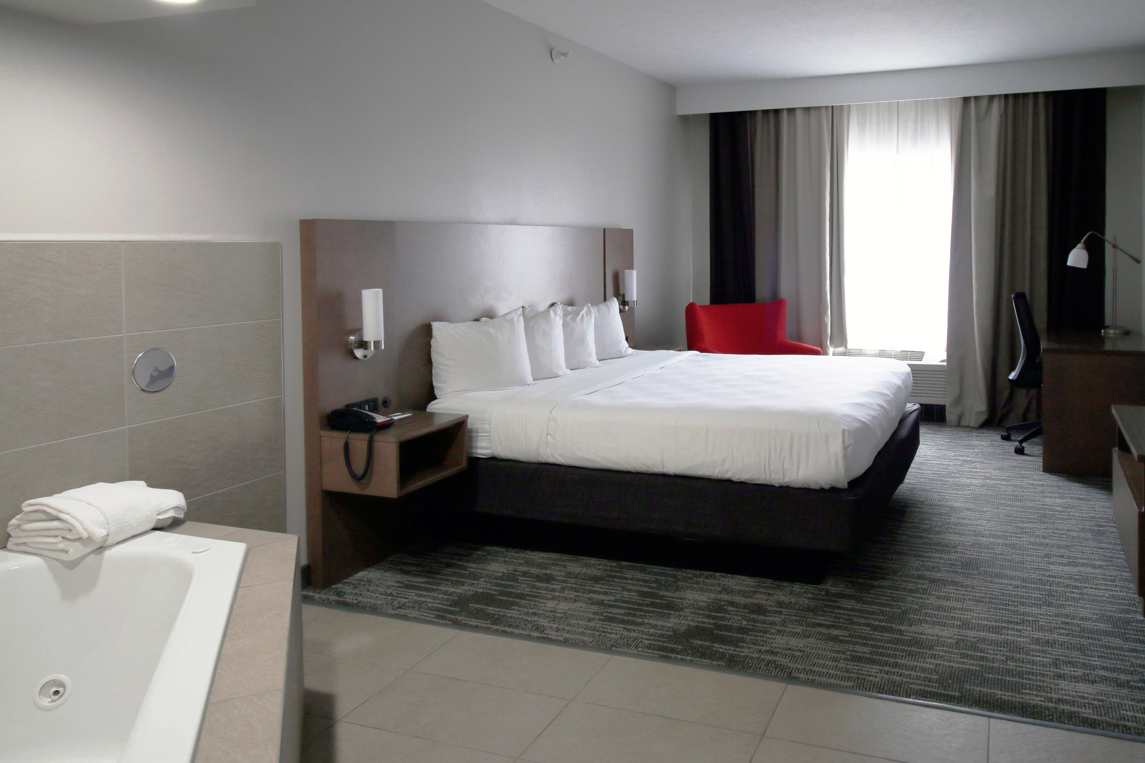 Country Inn & Suites by Radisson, Council Bluffs, IA — 17