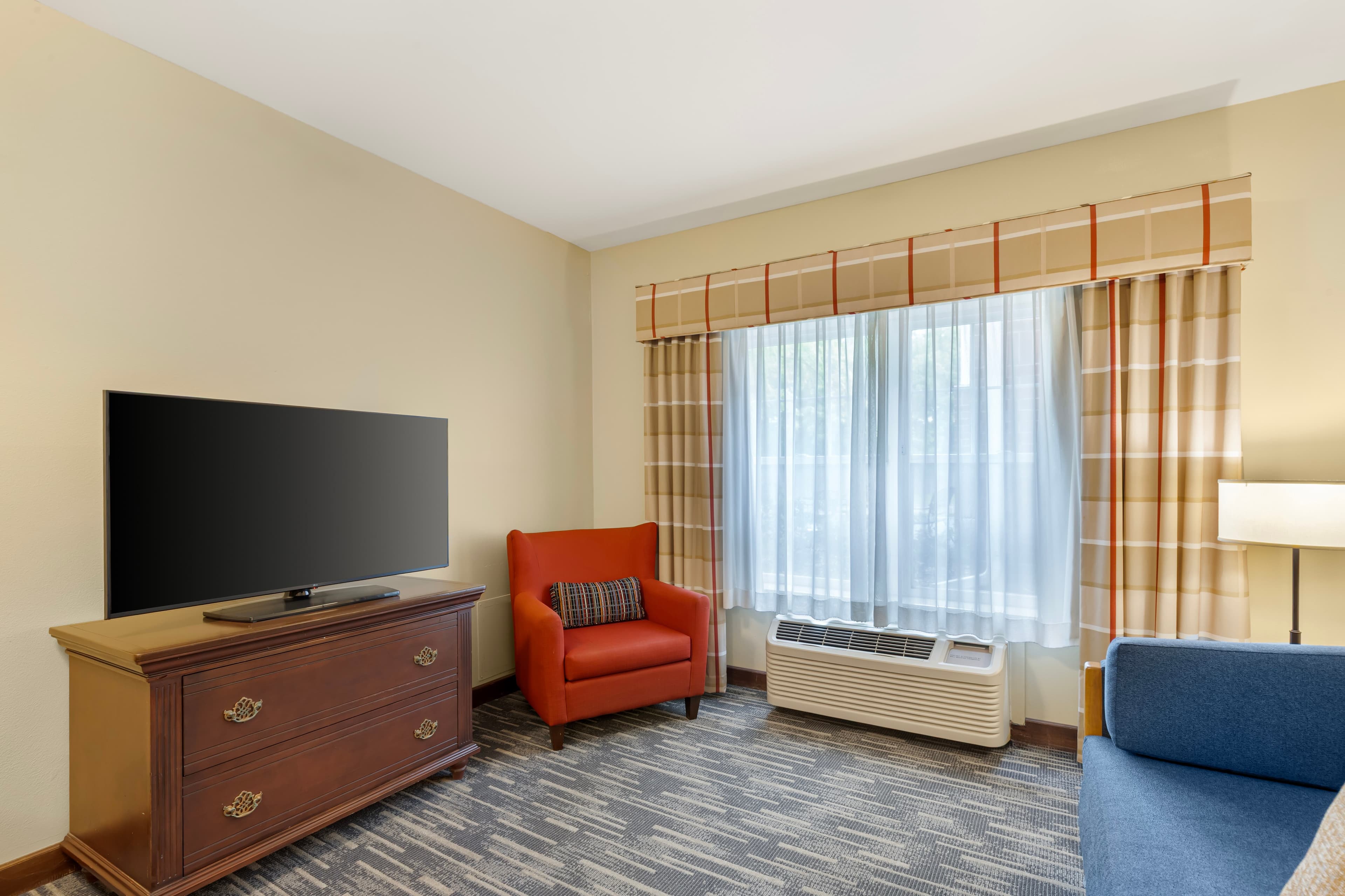 Country Inn & Suites by Radisson, Des Moines West, IA — 18