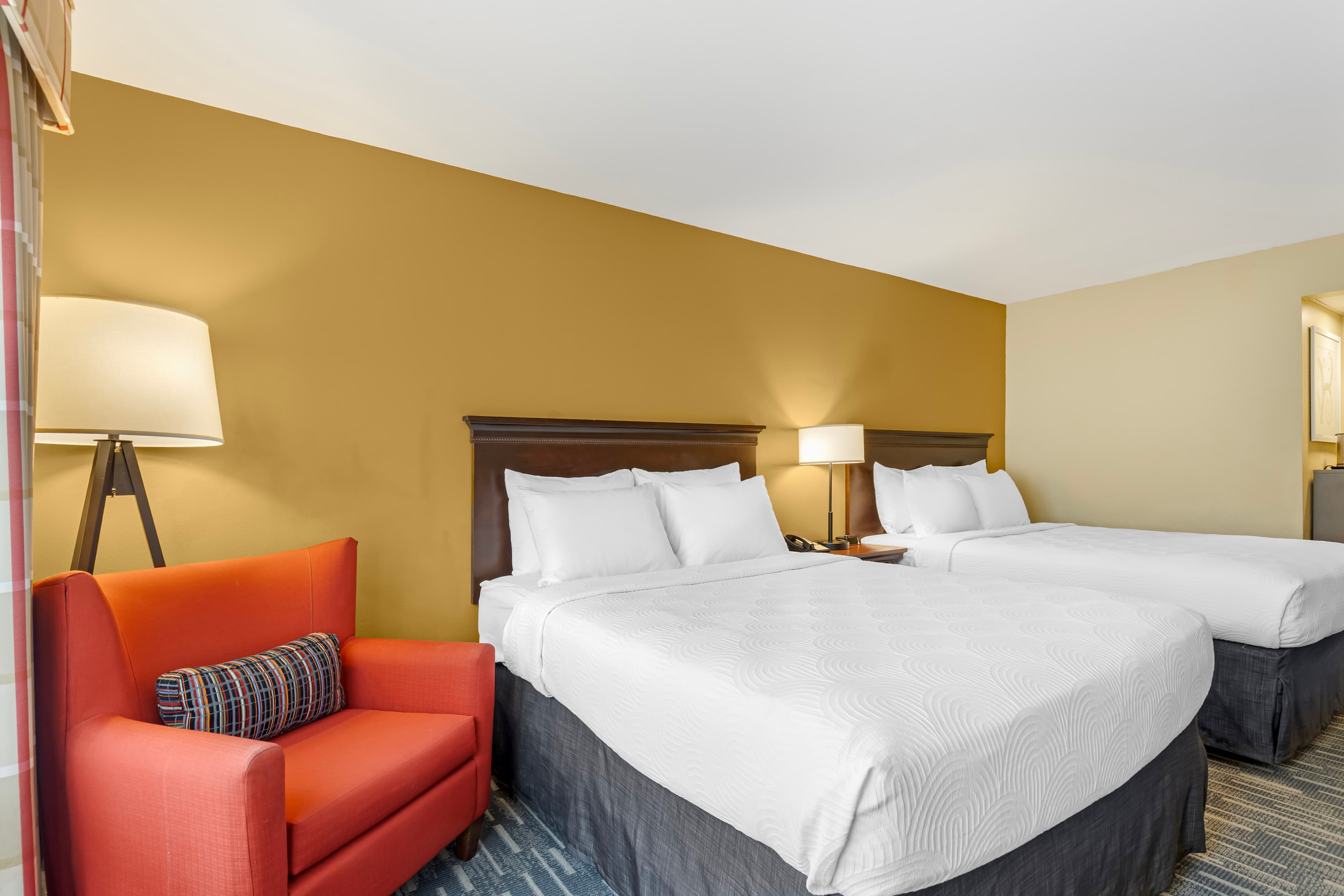 Country Inn & Suites by Radisson, Des Moines West, IA — 8