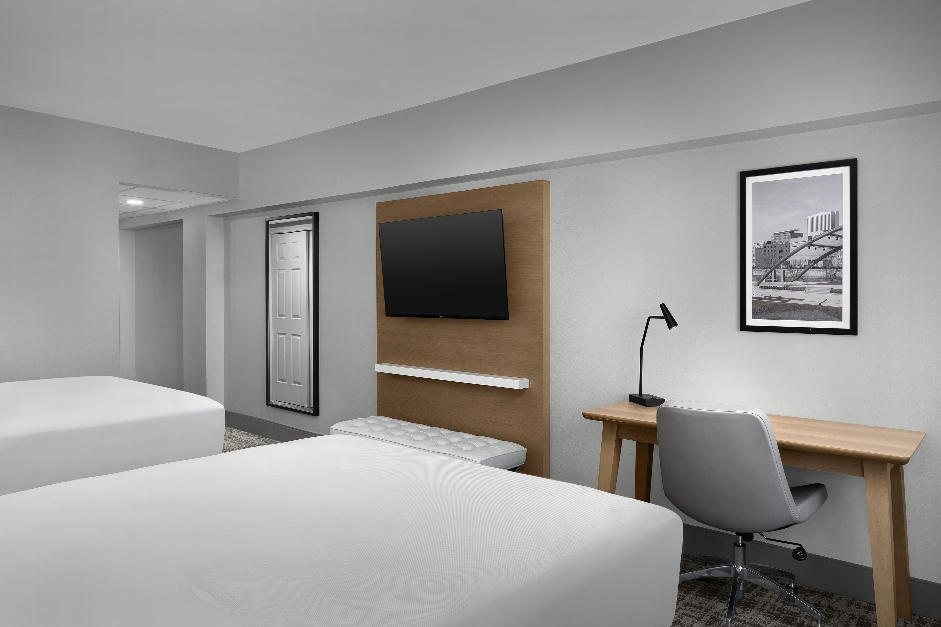 Radisson Hotel Cedar Rapids - Image 4