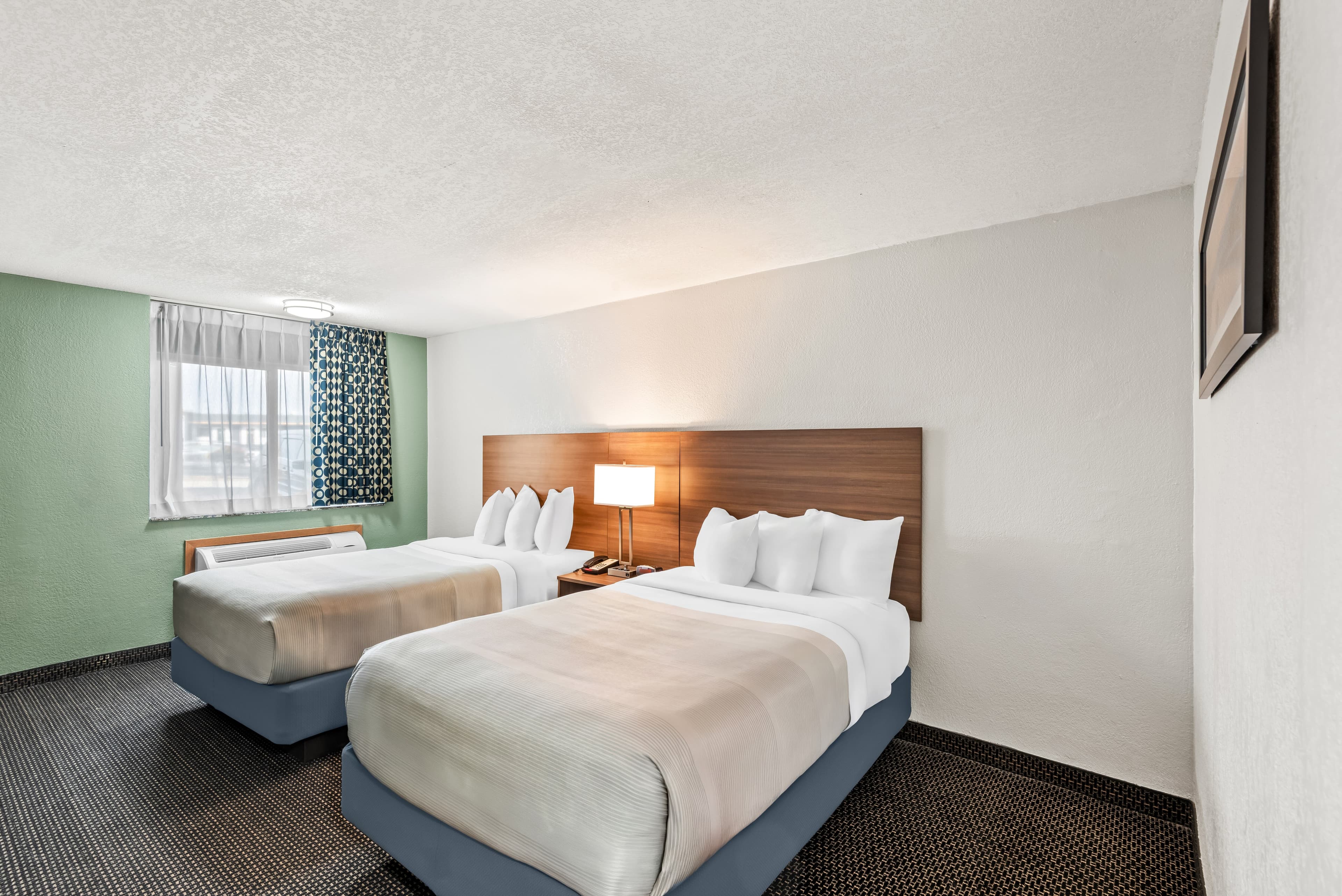 Quality Inn West Des Moines - Clive - Image 2