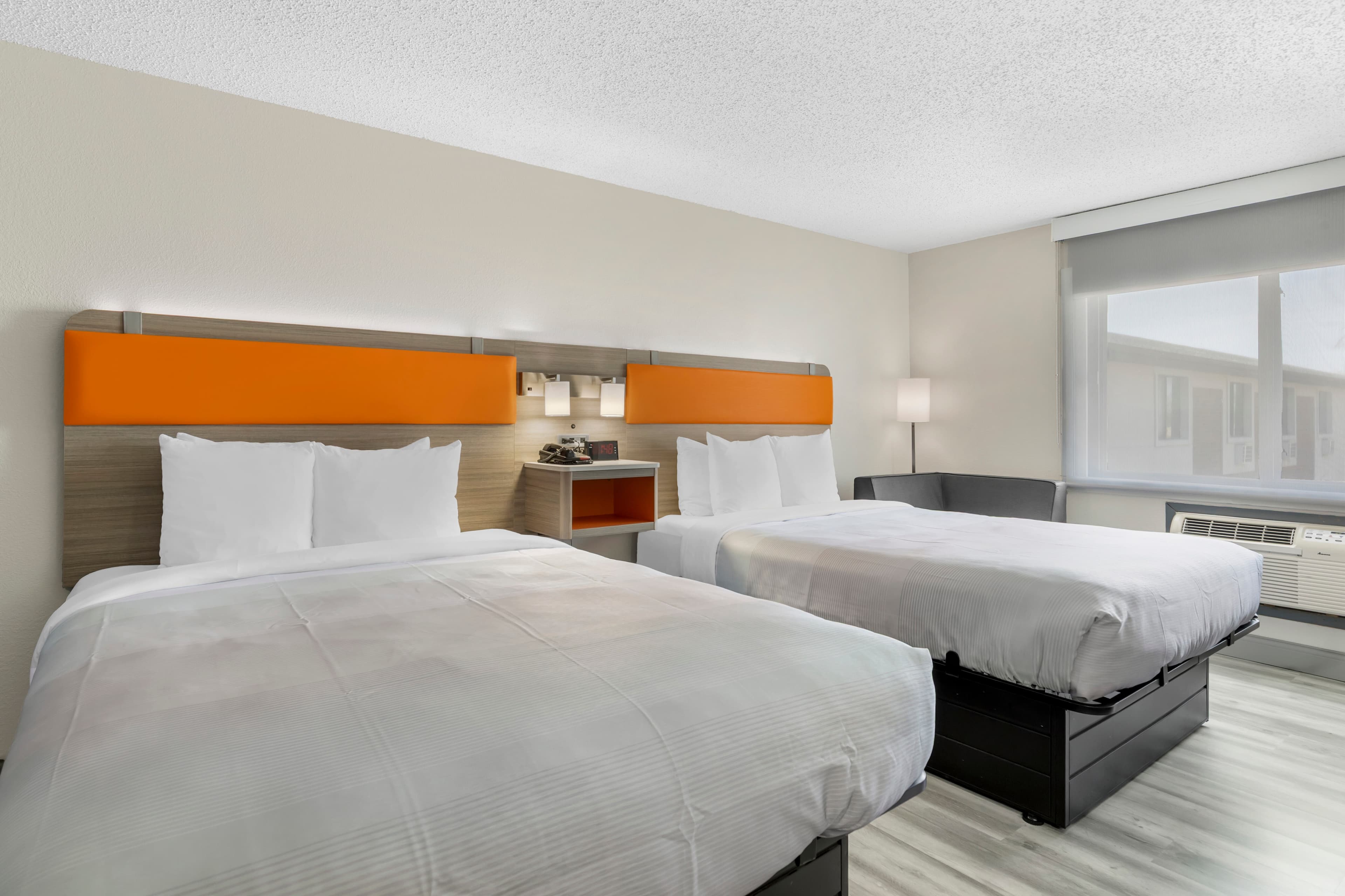Quality Inn & Suites Ottumwa North — 8
