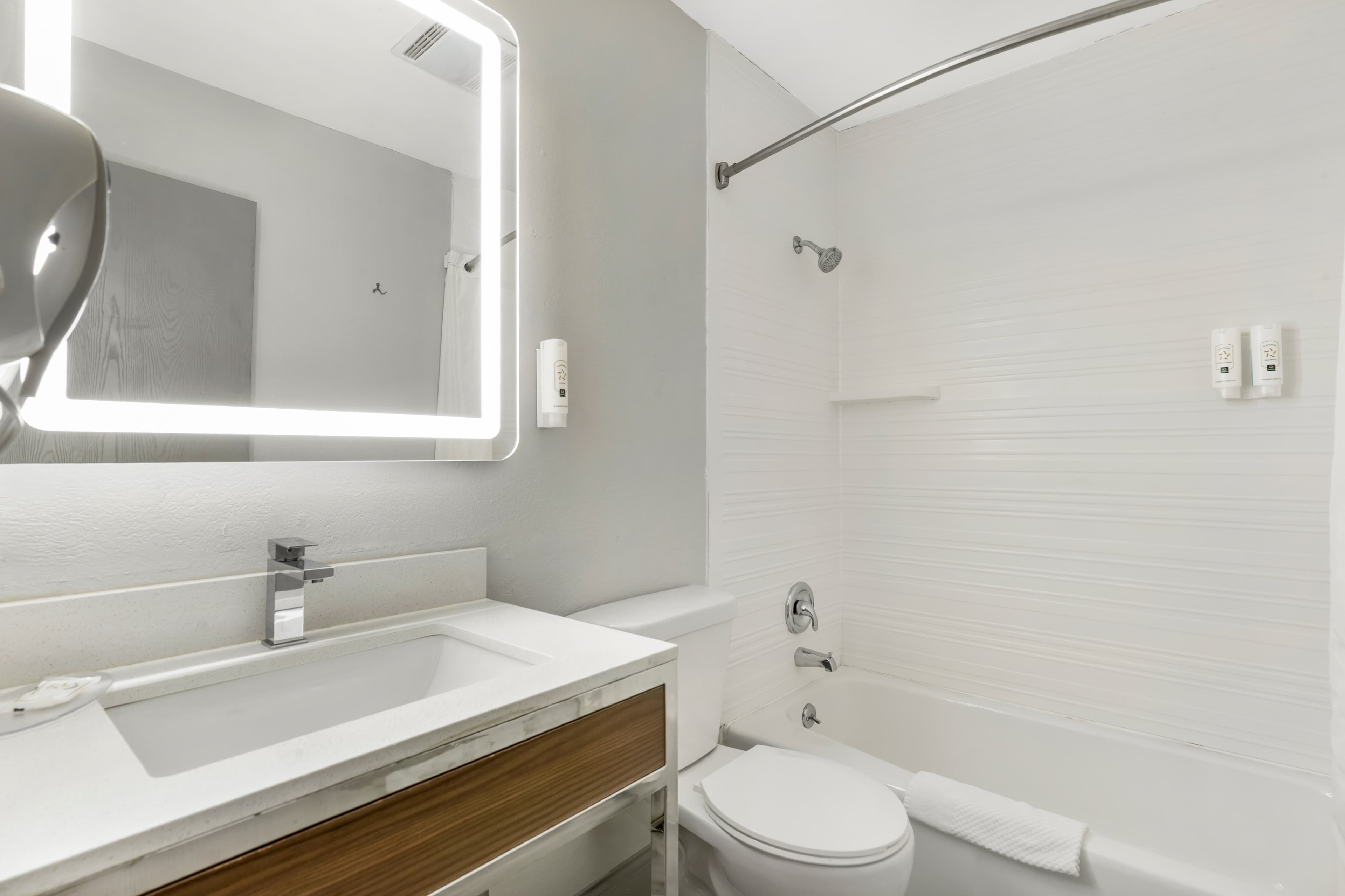 Quality Inn & Suites Ottumwa North — 11