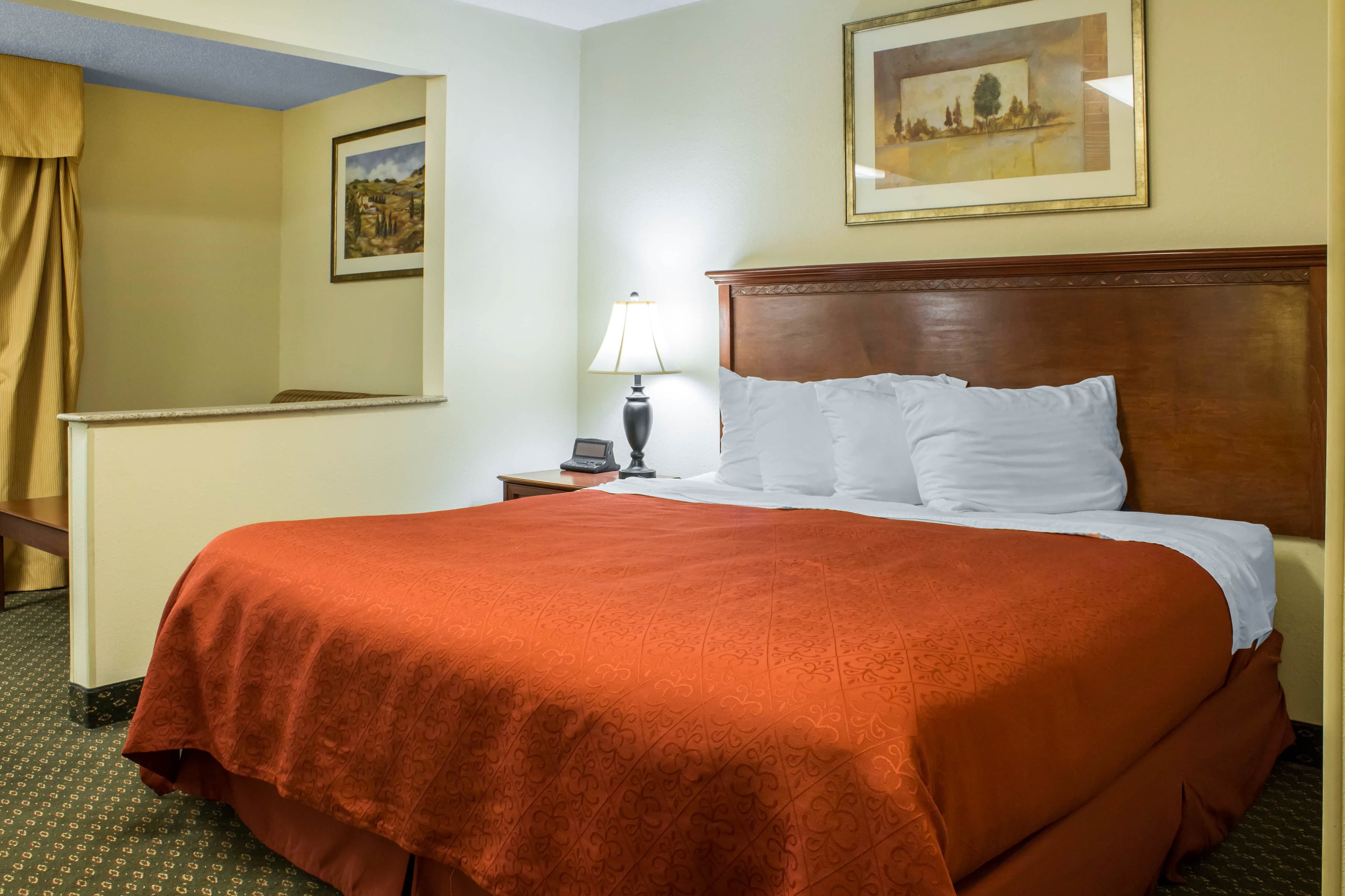 Quality Inn & Suites Sioux City Southeast - Image 2