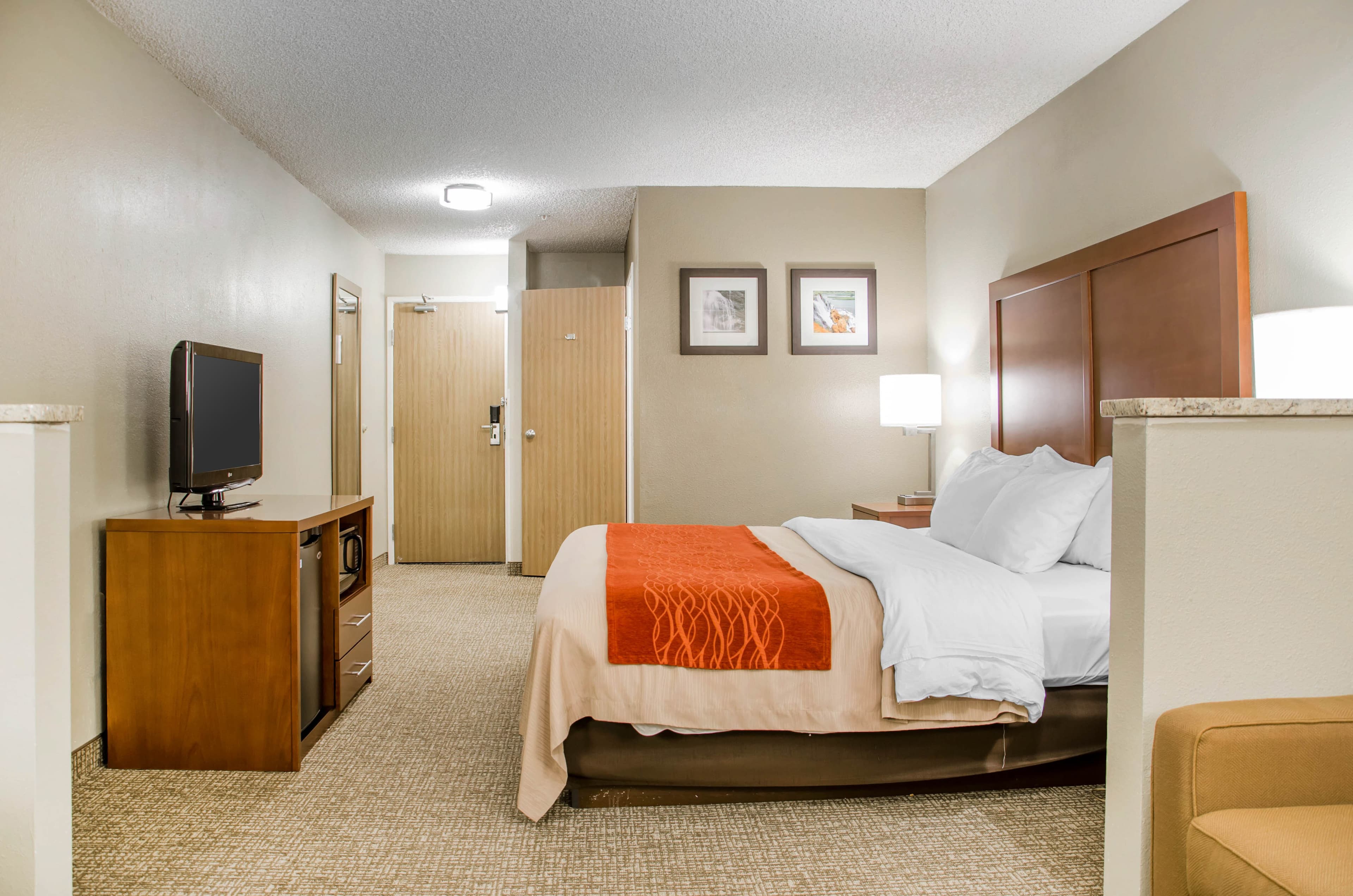 Comfort Inn — 7