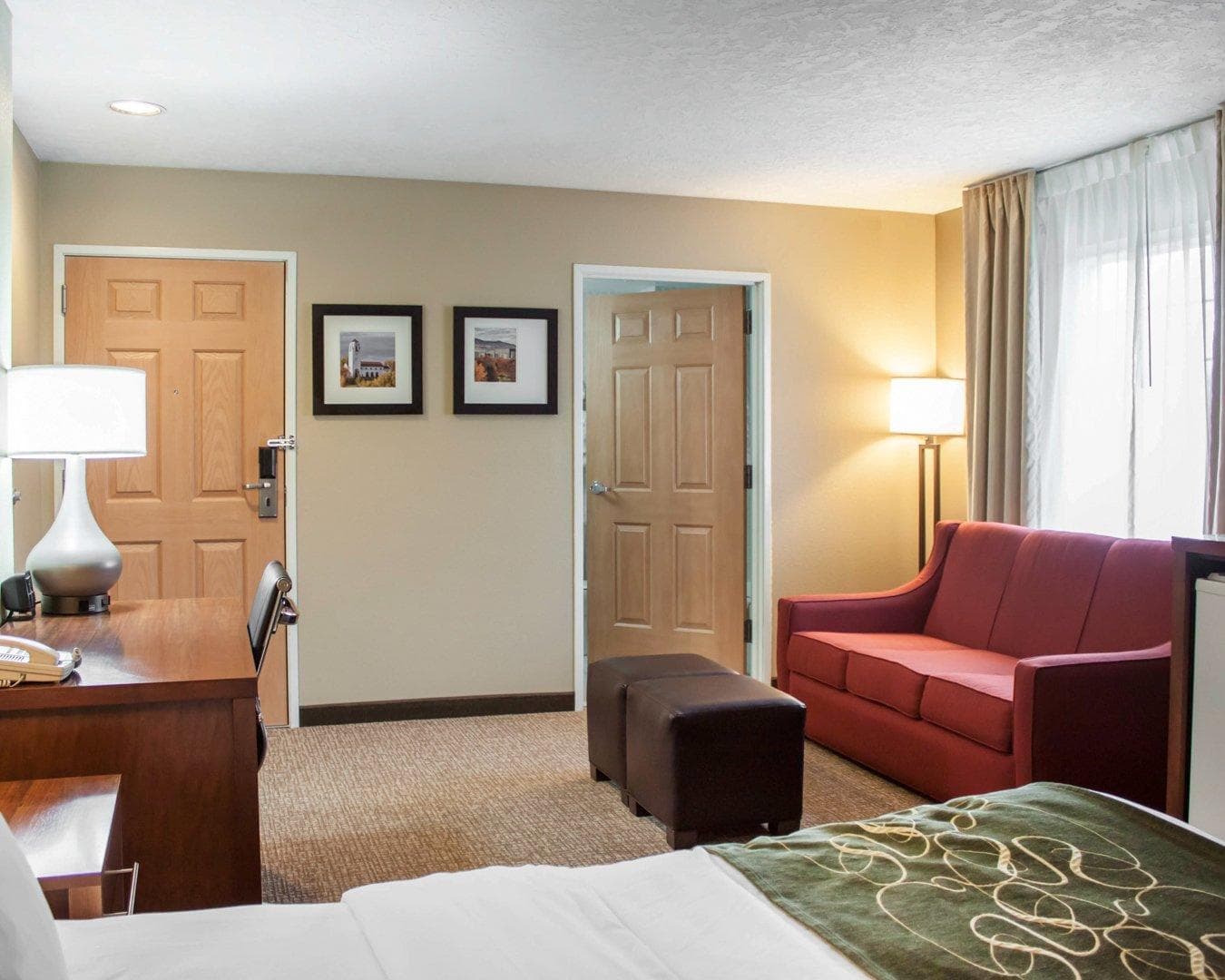 Comfort Suites Airport - Image 3