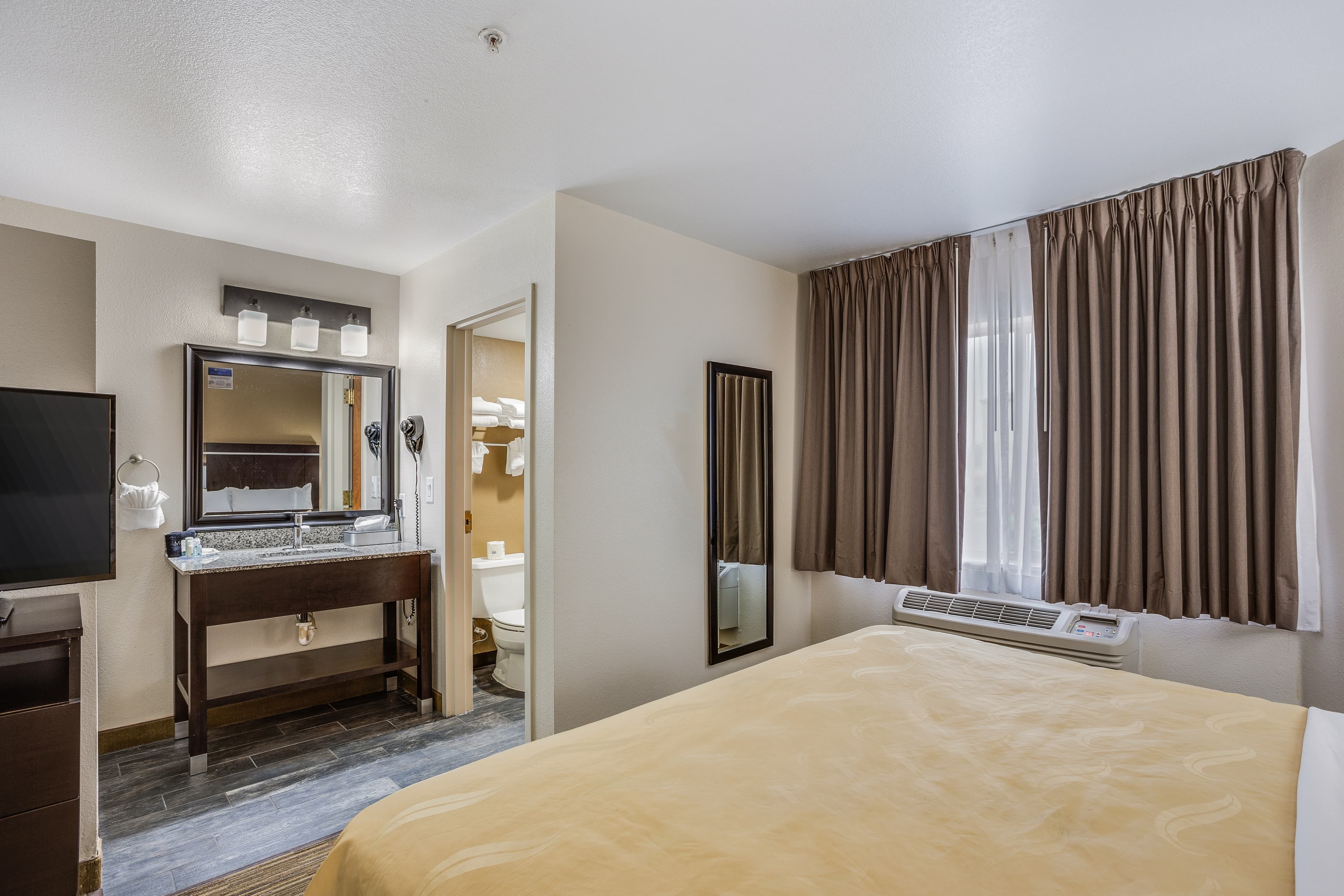Quality Inn & Suites Meridian - West Boise — 24