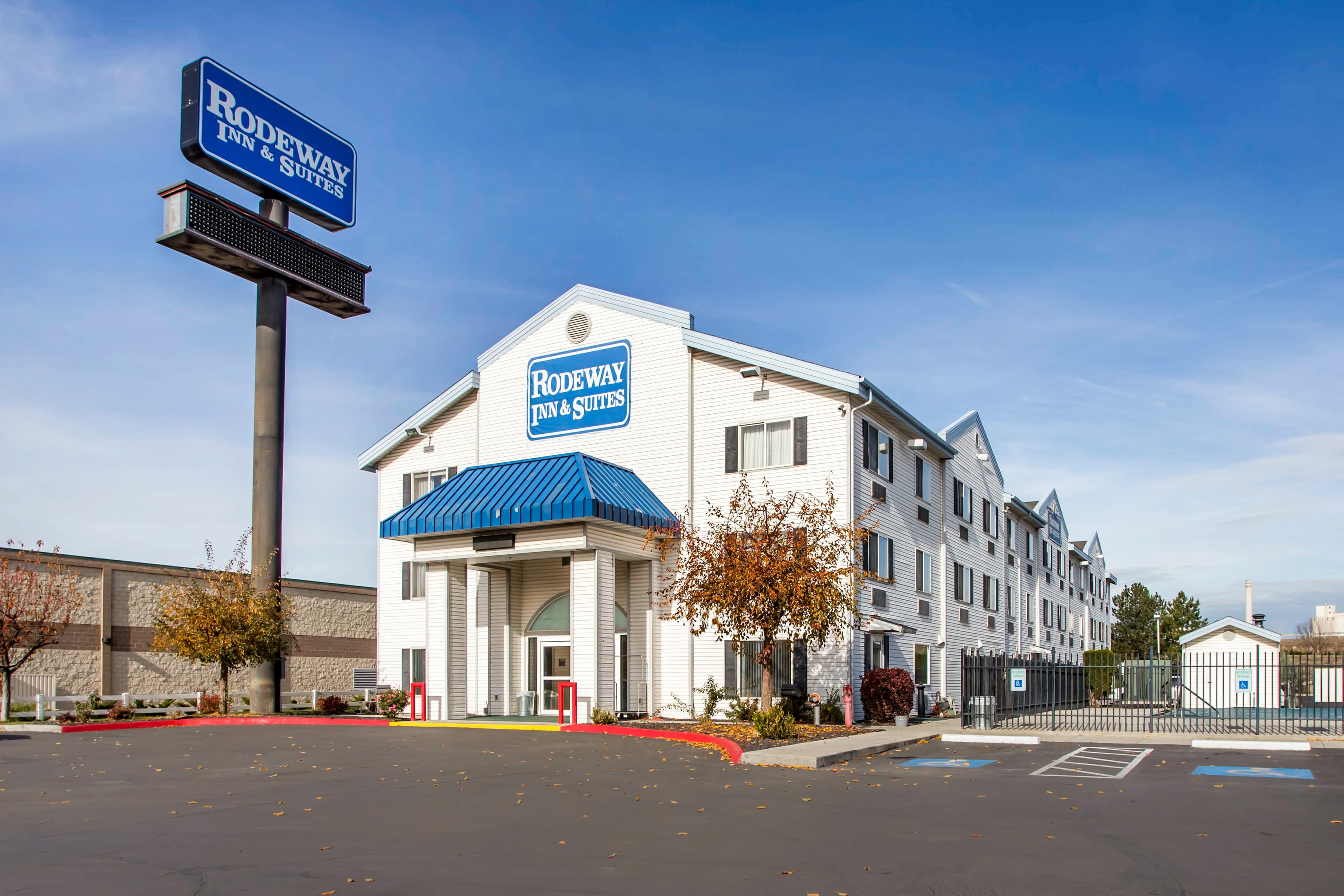 Rodeway Inn & Suites Nampa - Image 1