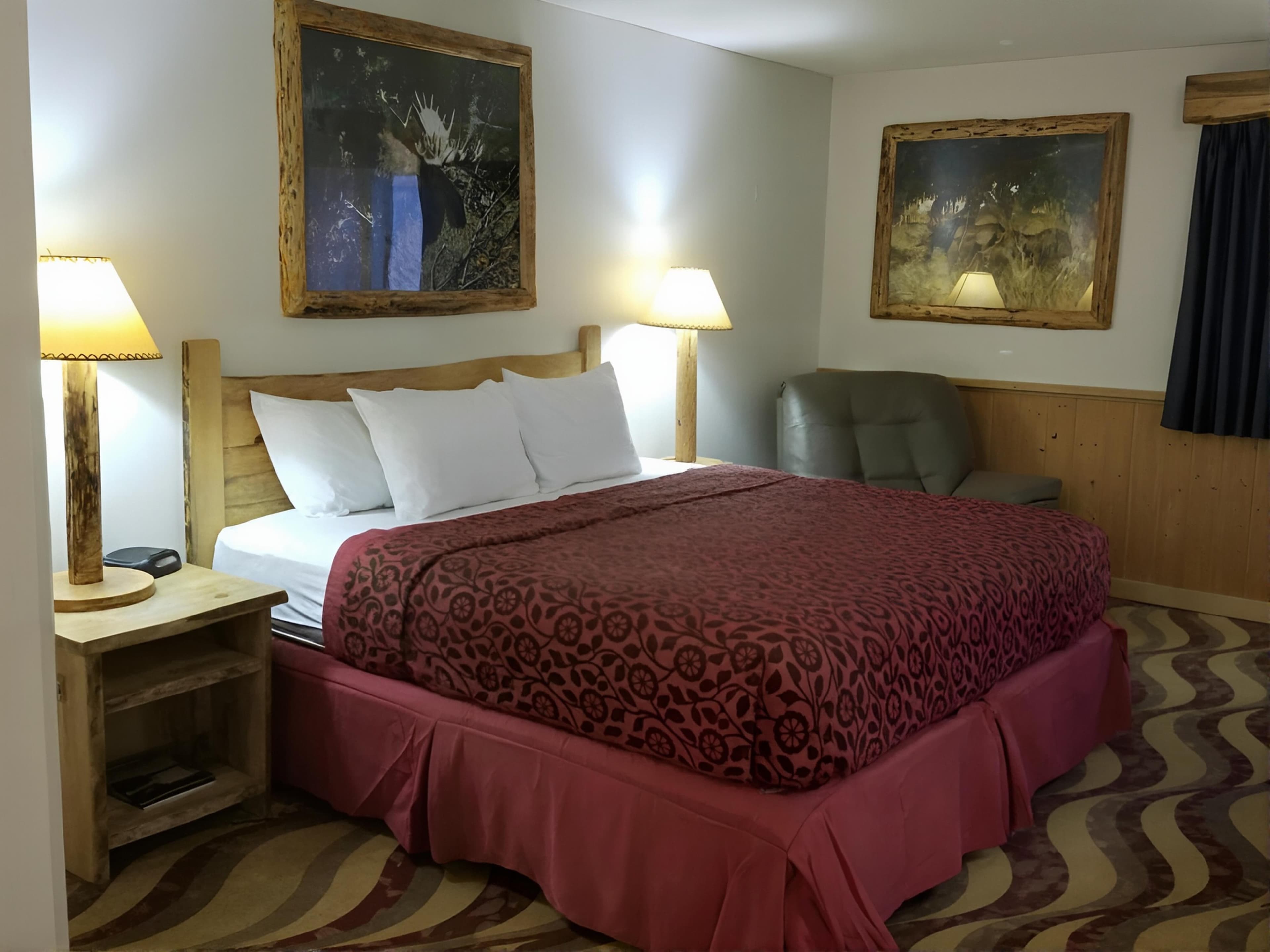 Sandpoint Inn - Image 2