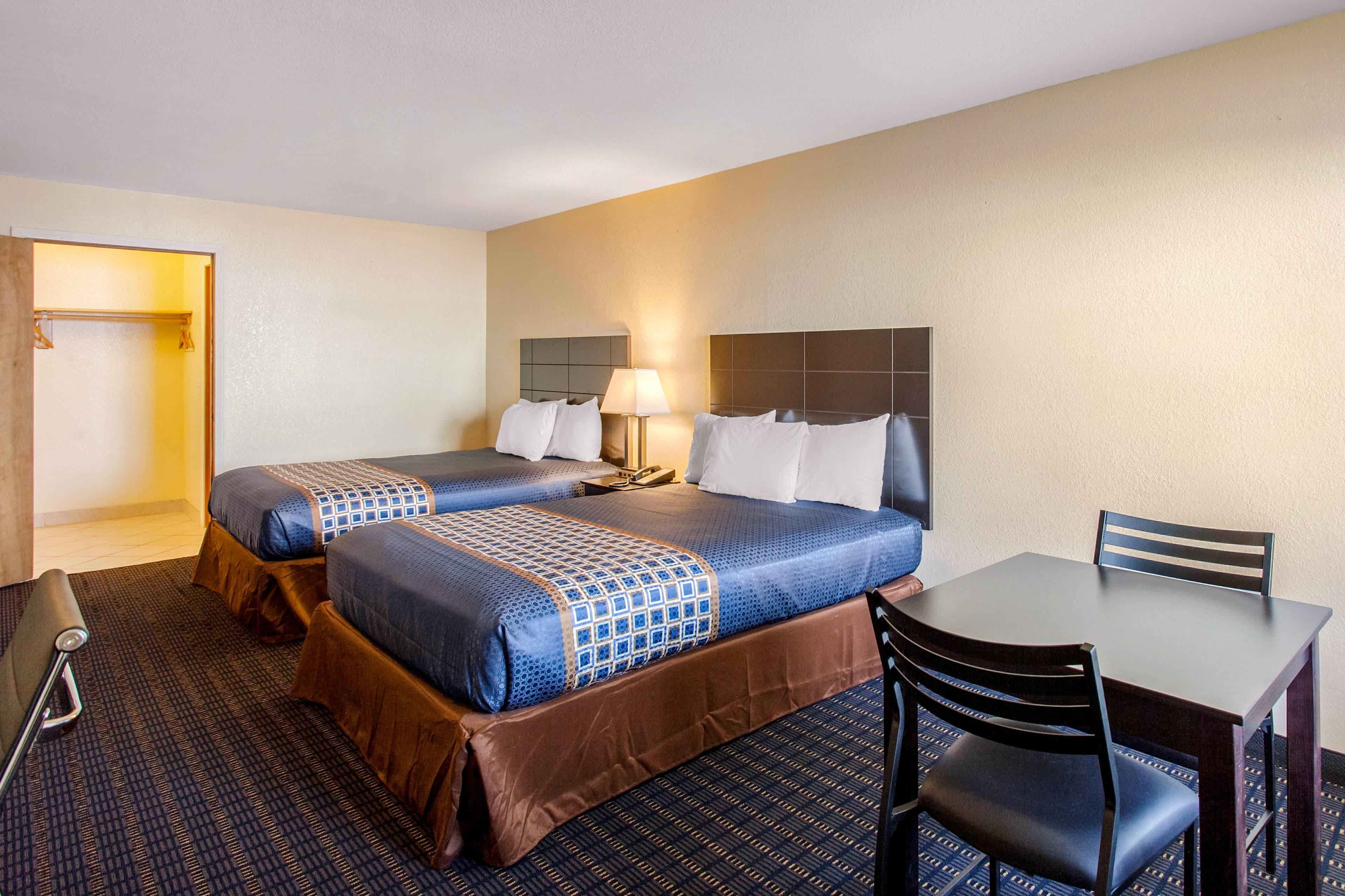 Rodeway Inn Coeur d'Alene - Image 2