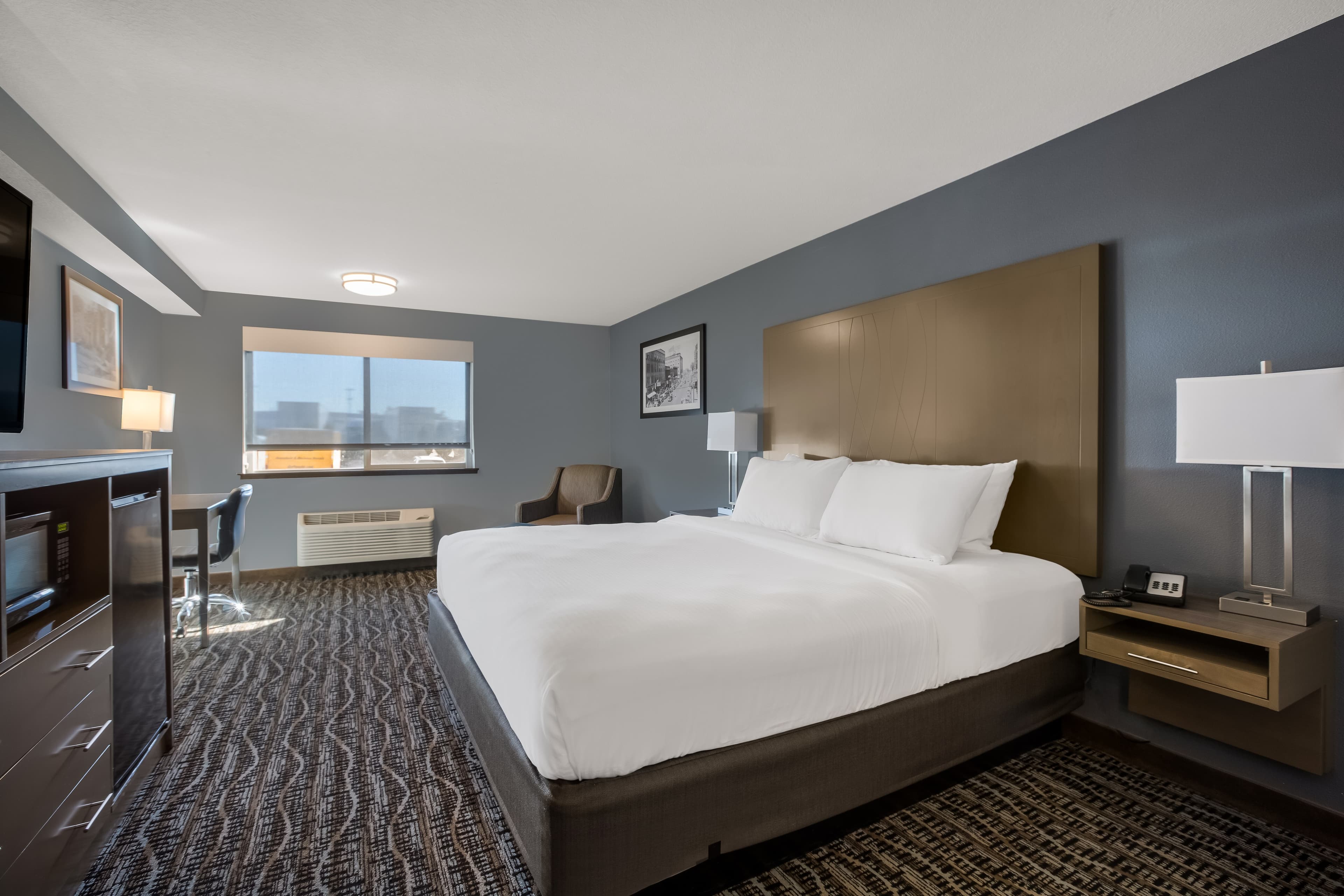 Hotel 28 Boise Airport, an Ascend Collection Hotel - Image 2