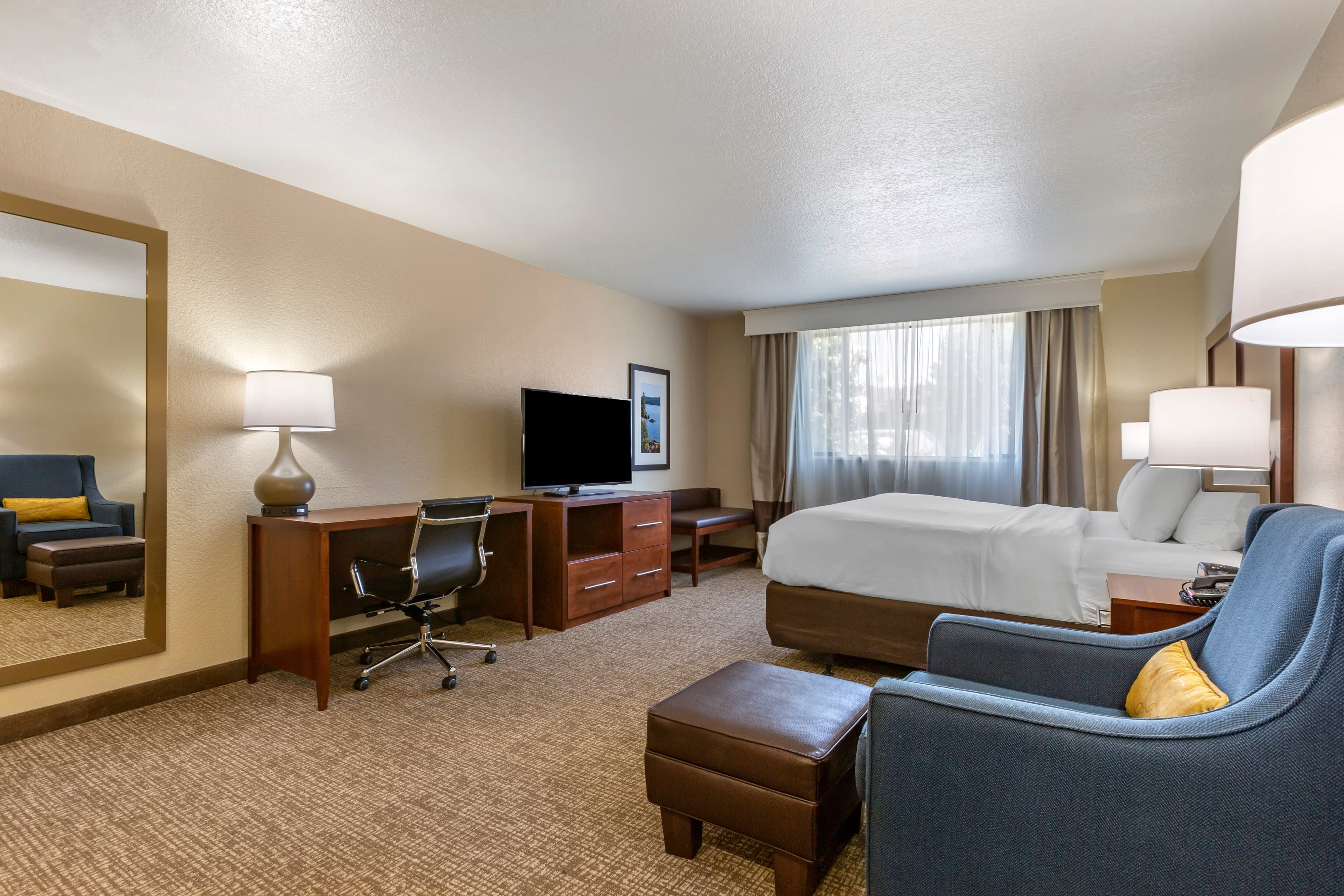 Comfort Inn & Suites Coeur d'Alene - Image 3