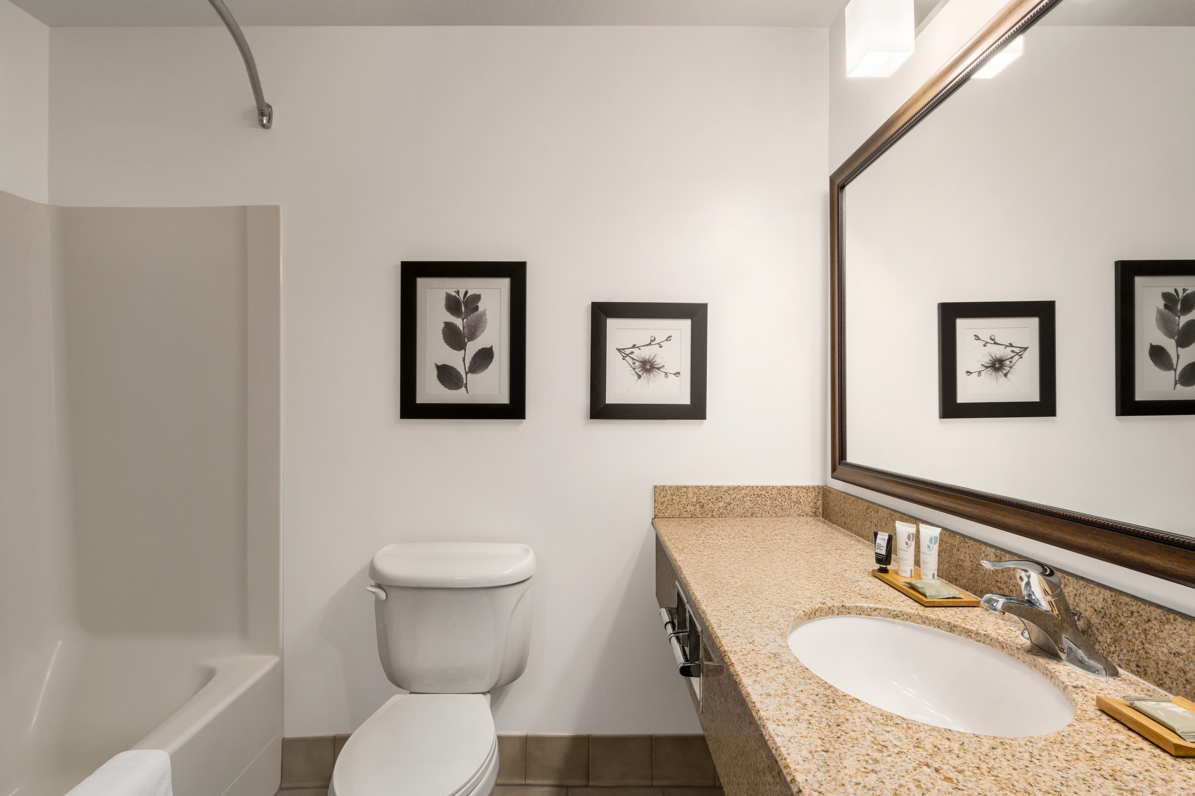 Country Inn & Suites by Radisson, Boise West - Meridian - Image 5