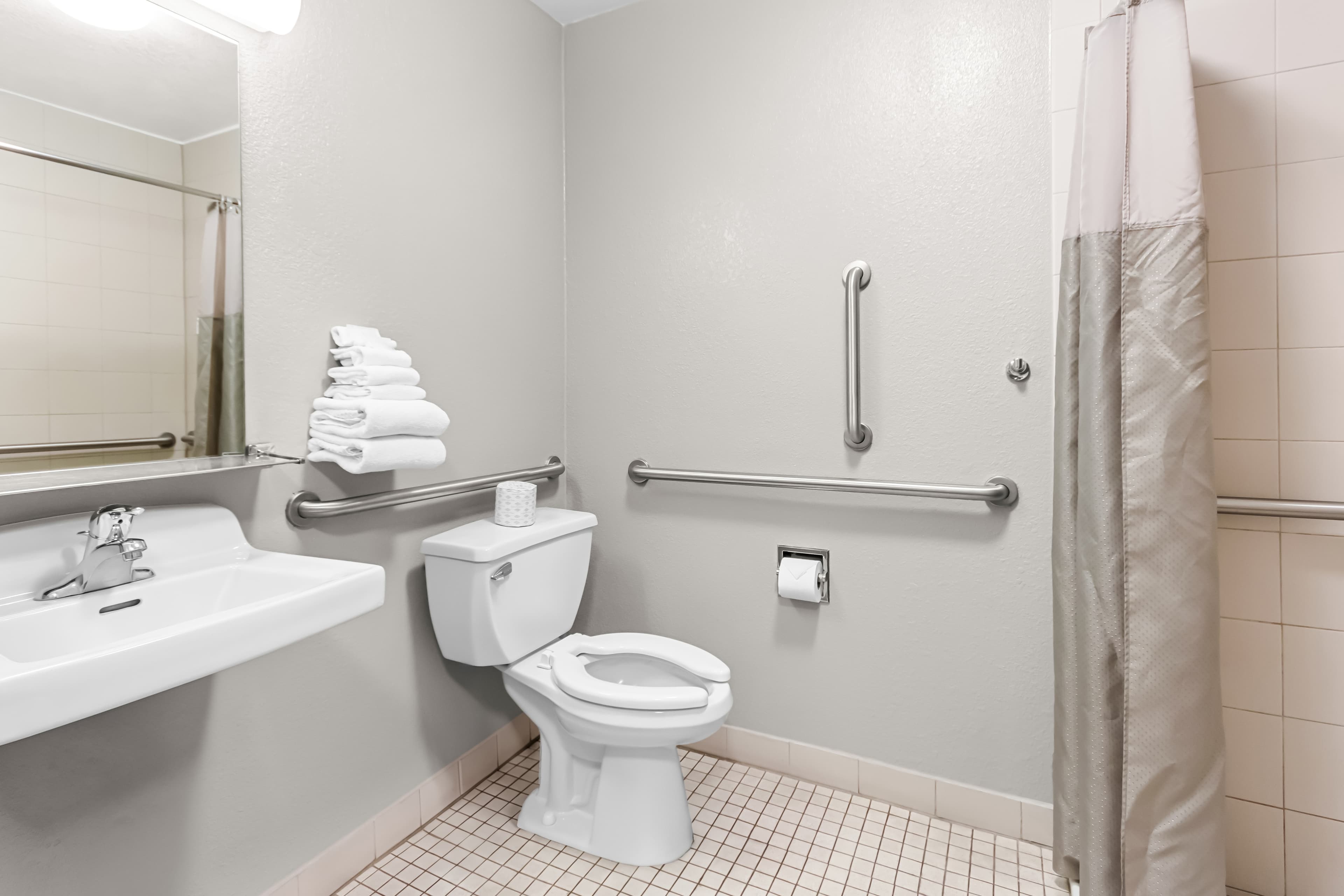 Econo Lodge — 12