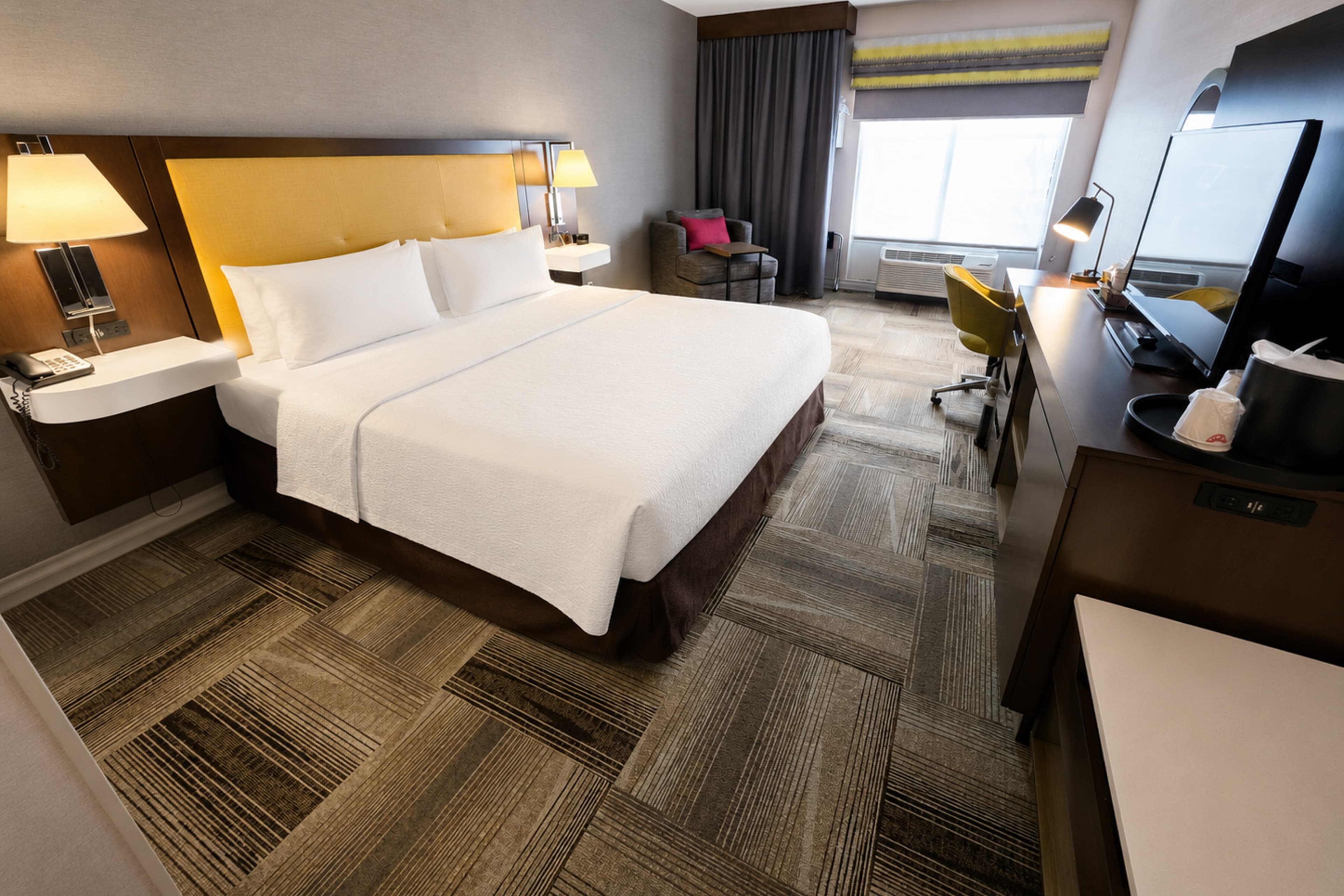 Country Inn & Suites by Radisson, Idaho Falls at the Mall - Image 2