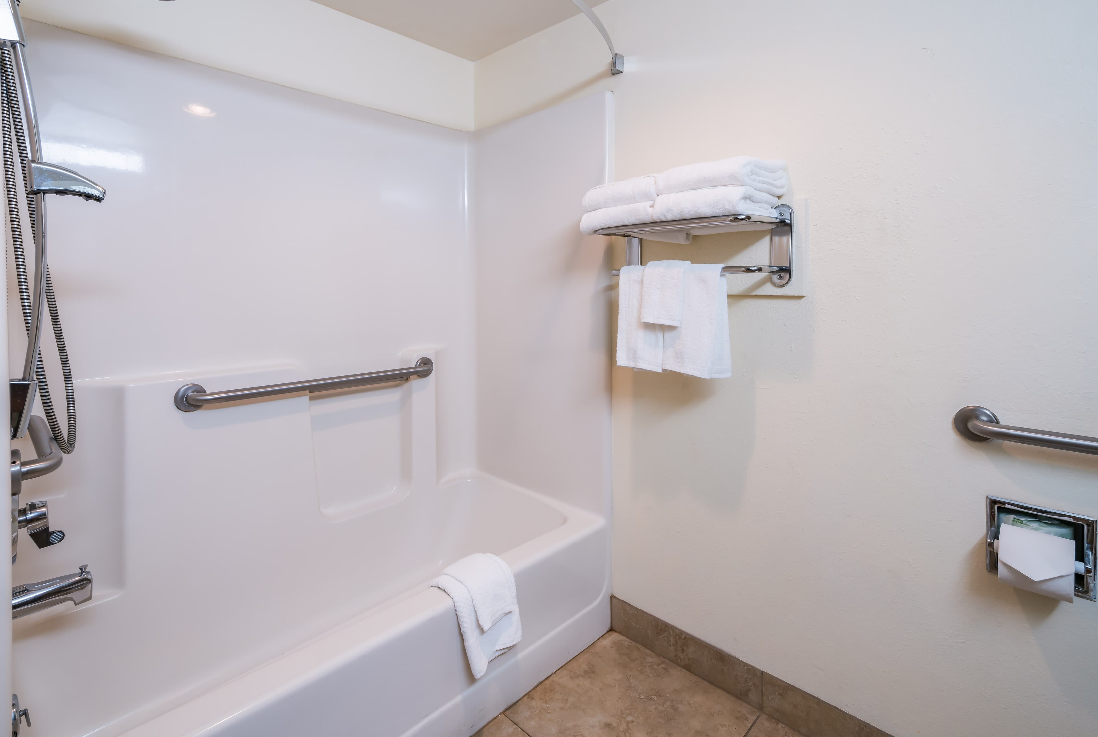 Quality Inn & Suites Coeur d'Alene - Image 3
