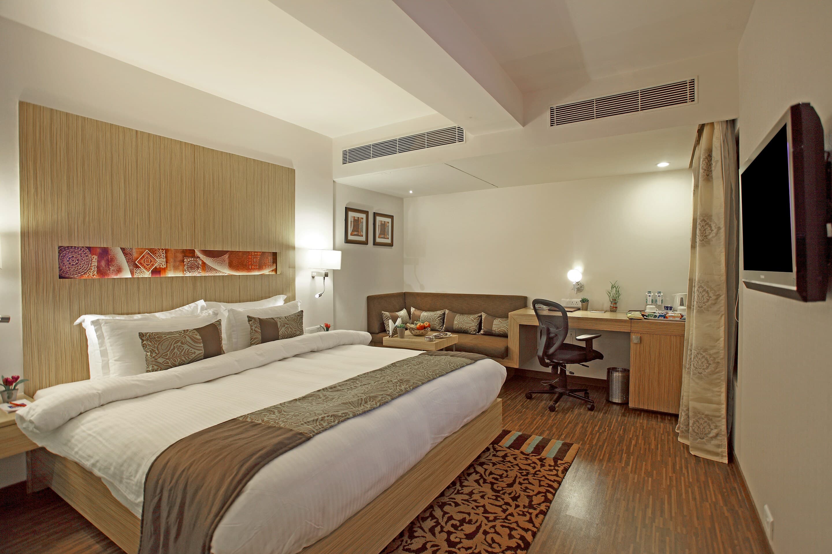 Comfort Inn Legacy - Image 1