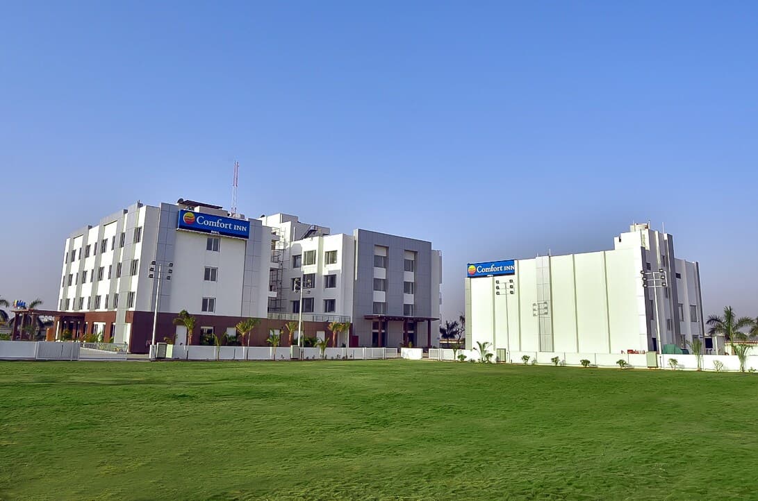 Comfort Inn Donil - Image 1