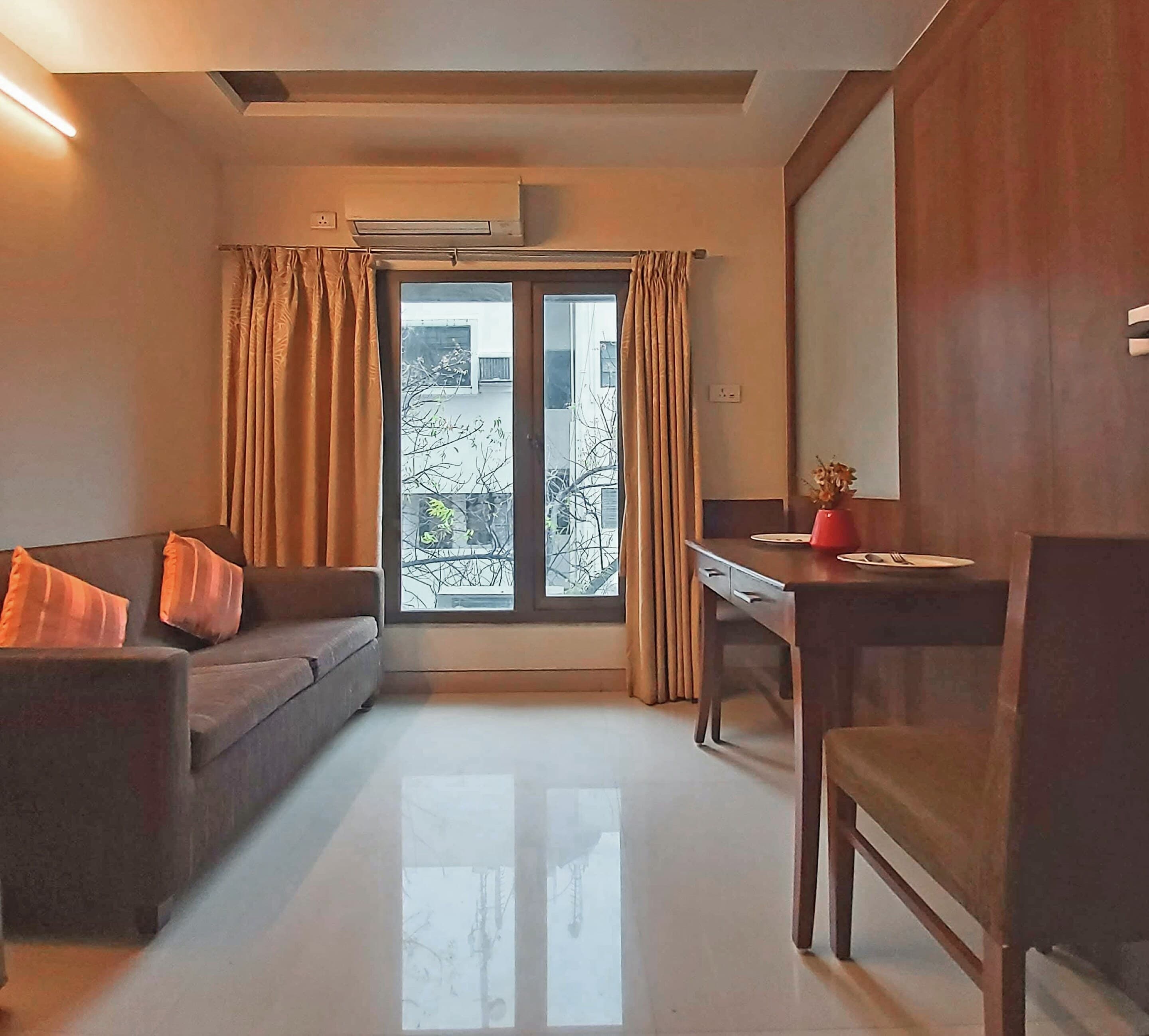 Quality Inn Mint — 6