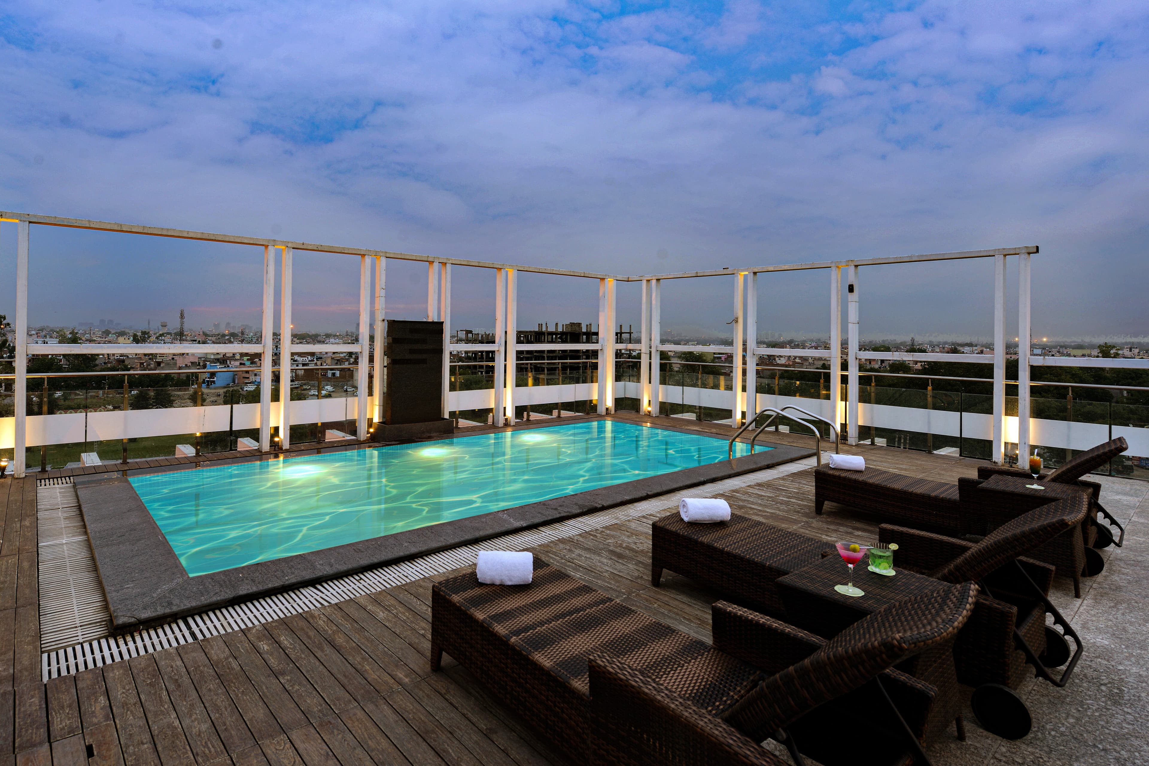 Quality Inn Gurgaon - Image 1