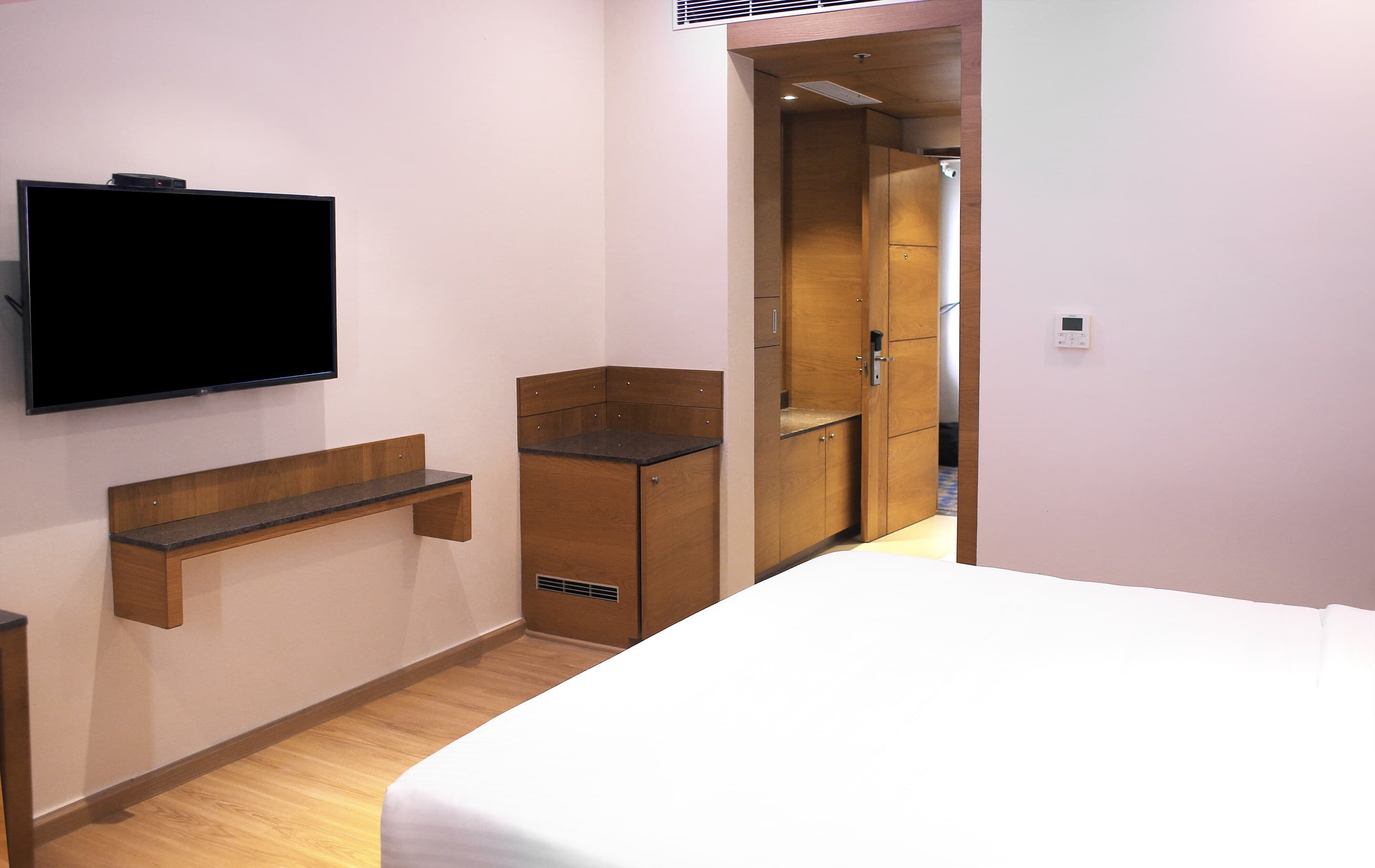 Comfort Inn Kaikaluru - Image 3