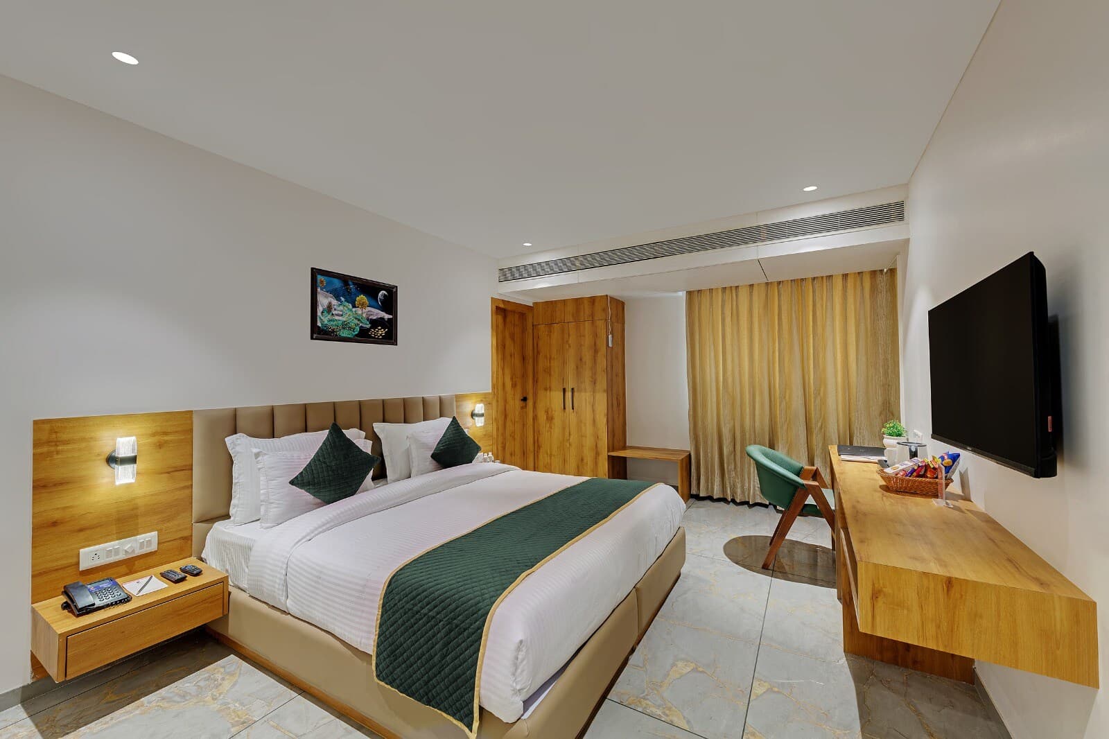 Comfort Inn Sapphire, Chandkheda - Image 1