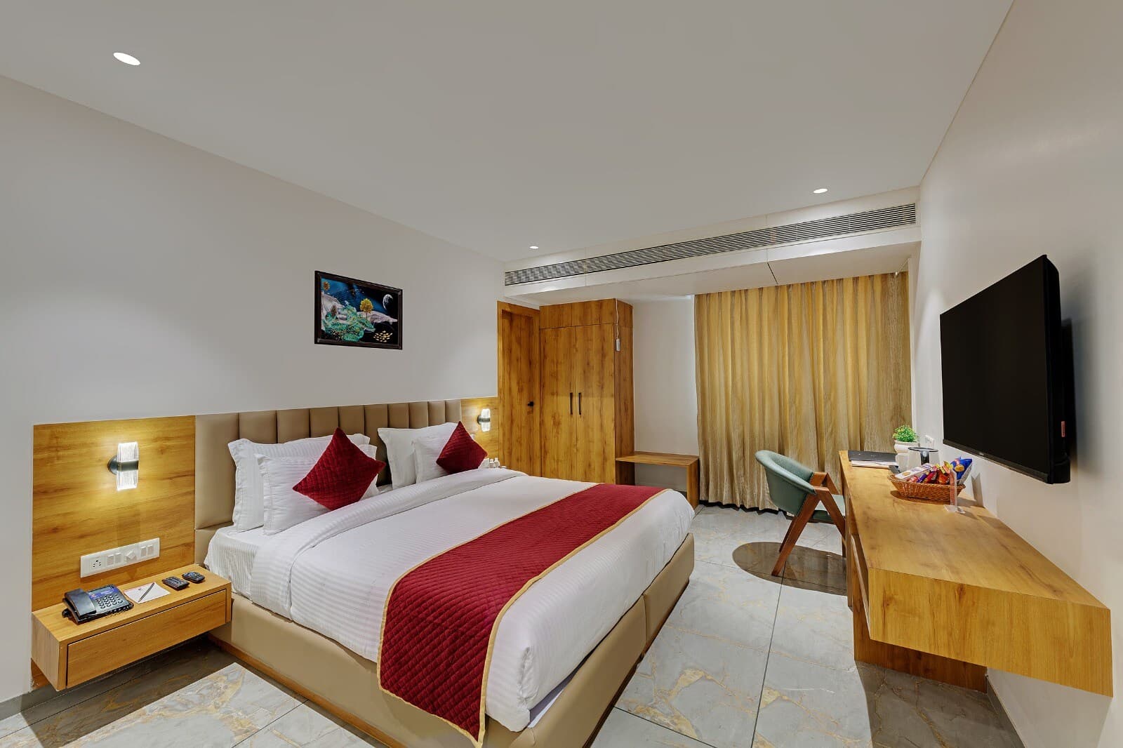 Comfort Inn Sapphire, Chandkheda - Image 3