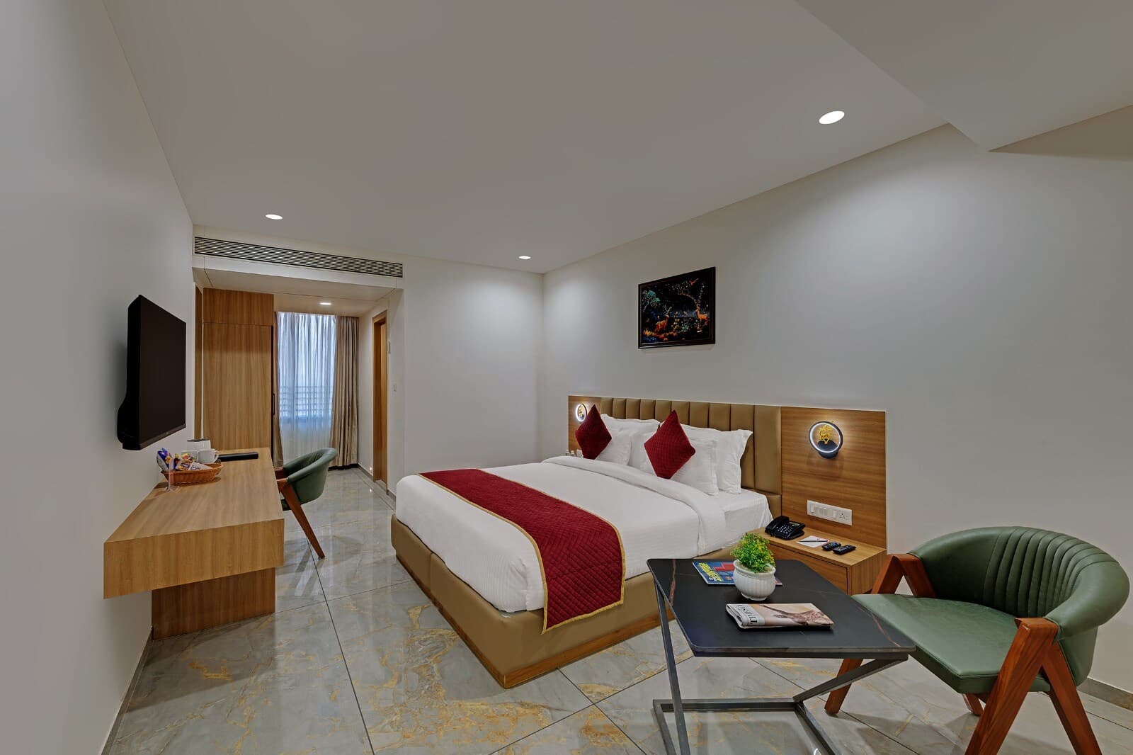 Comfort Inn Sapphire, Chandkheda - Image 5
