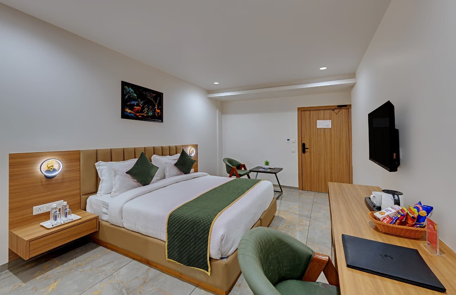 Comfort Inn Sapphire, Chandkheda — 7