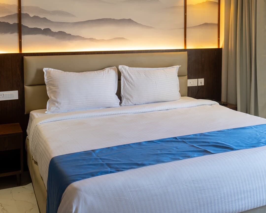 Clarion Hotel Hyderabad — 7