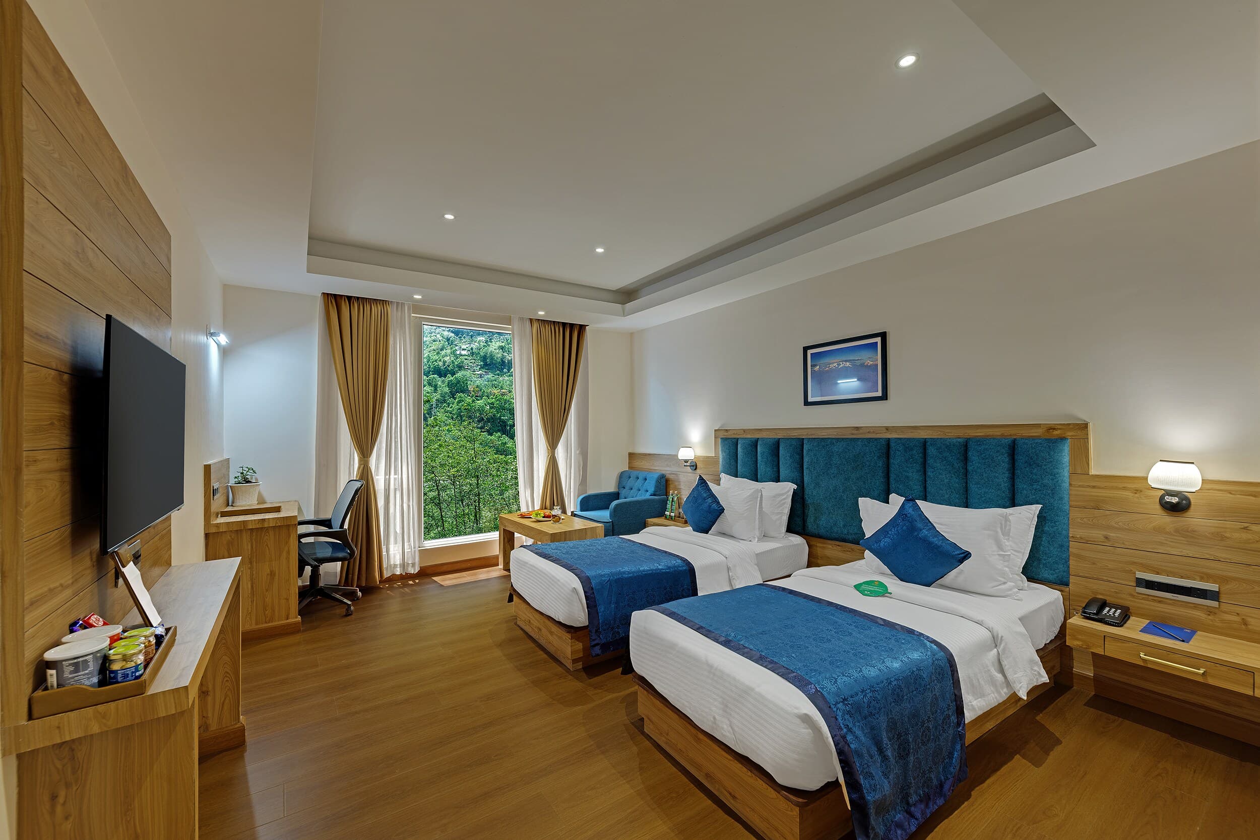 Clarion Hotel De Renee's - Image 4