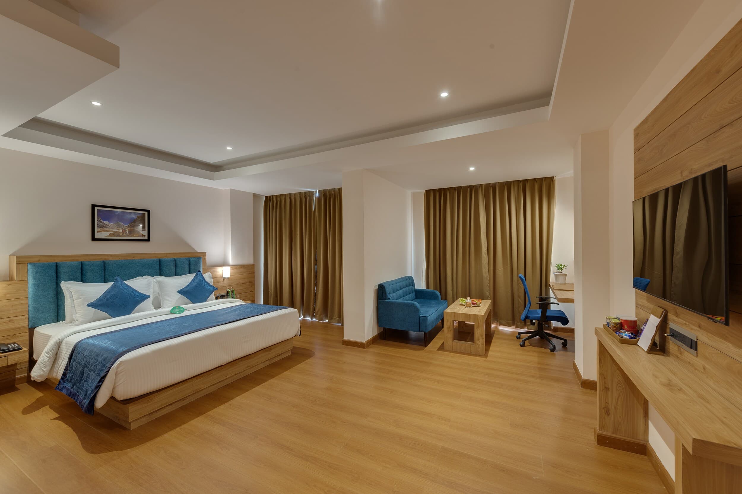 Clarion Hotel De Renee's - Image 5