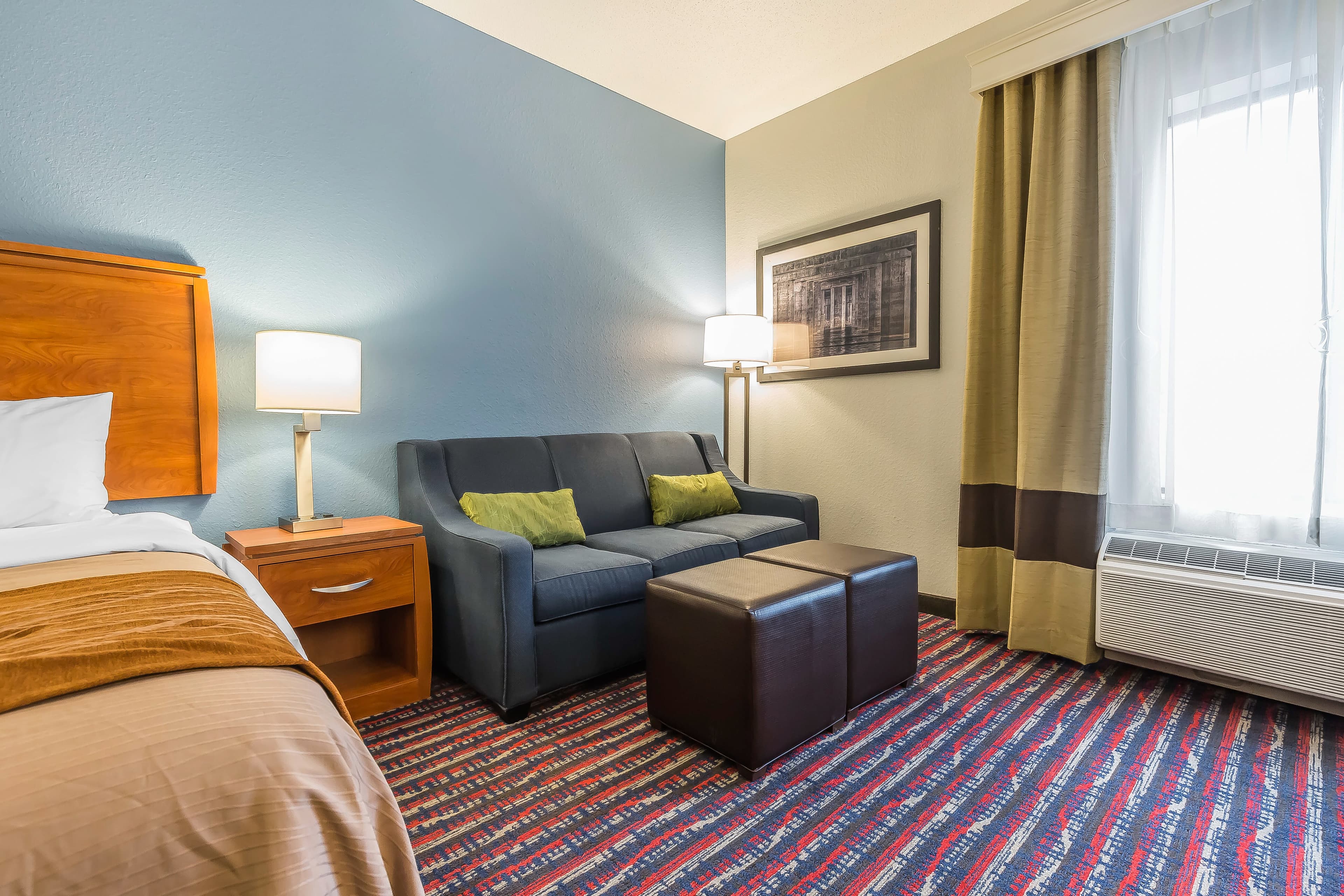Comfort Inn Alton near I-255 - Image 5