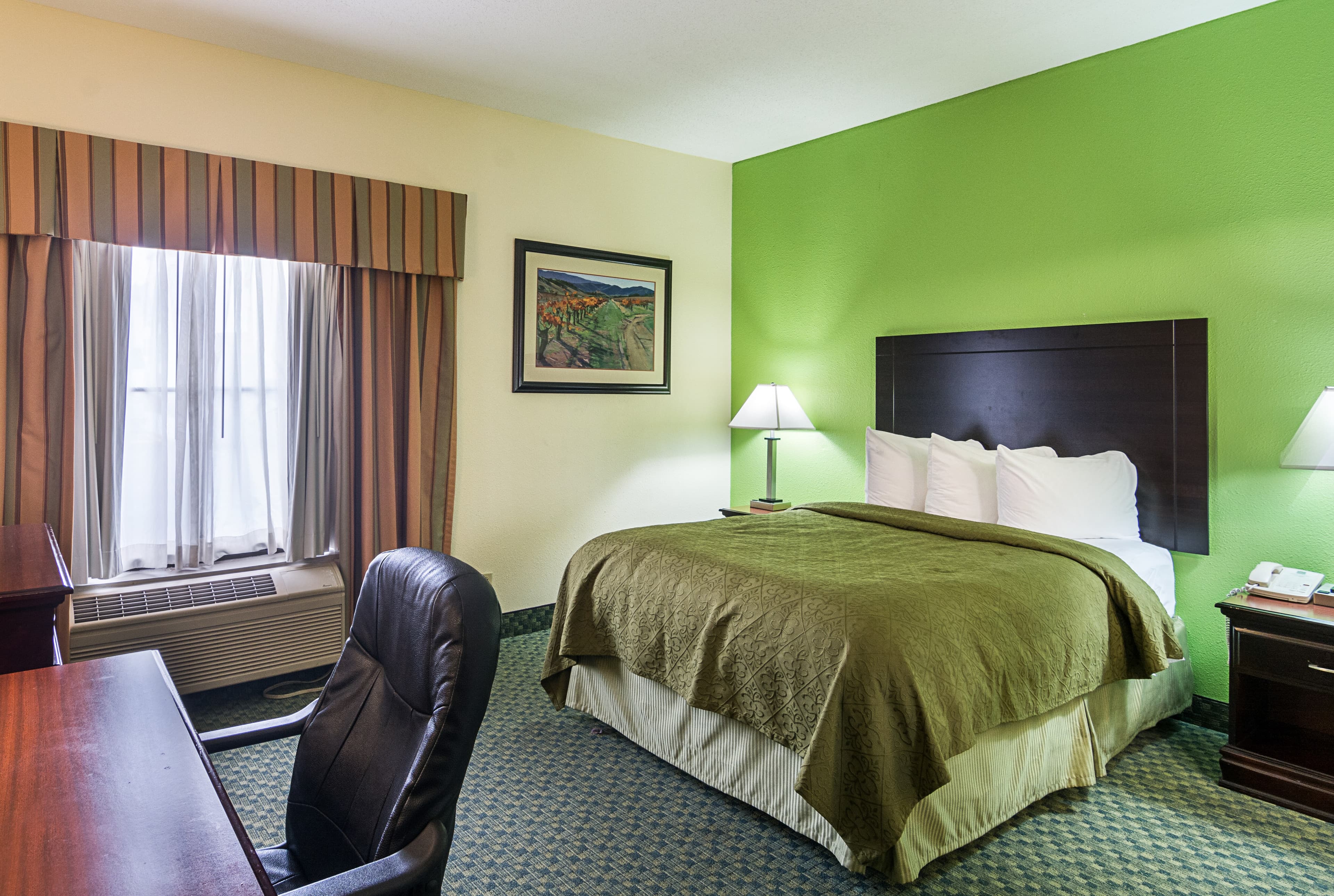 Quality Inn & Suites Harvey - Chicago Southland — 6