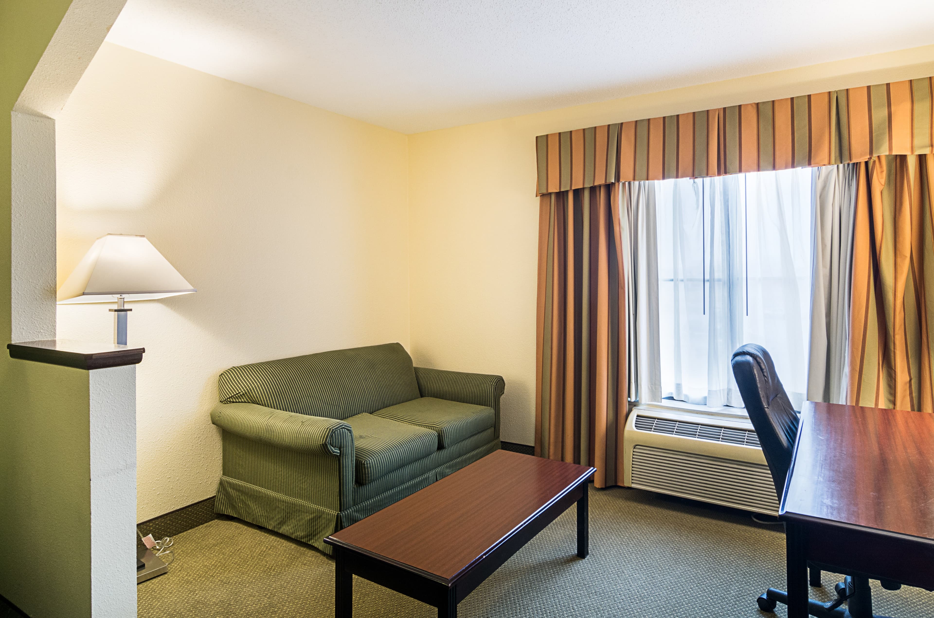 Quality Inn & Suites Harvey - Chicago Southland — 11